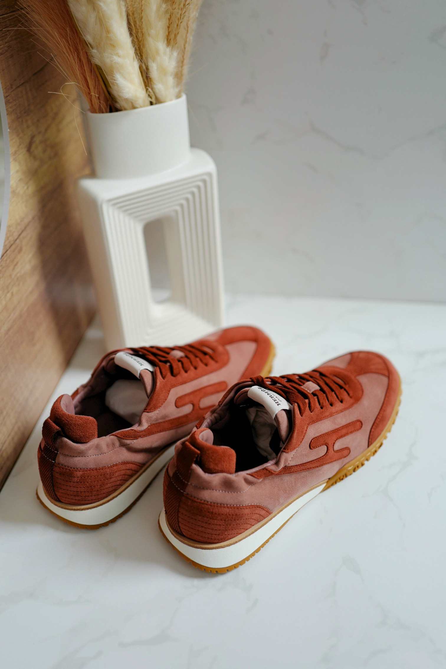 BNIB Hermes Women Sneakers Jet Velvet Rose Antique/Rouge size 38
