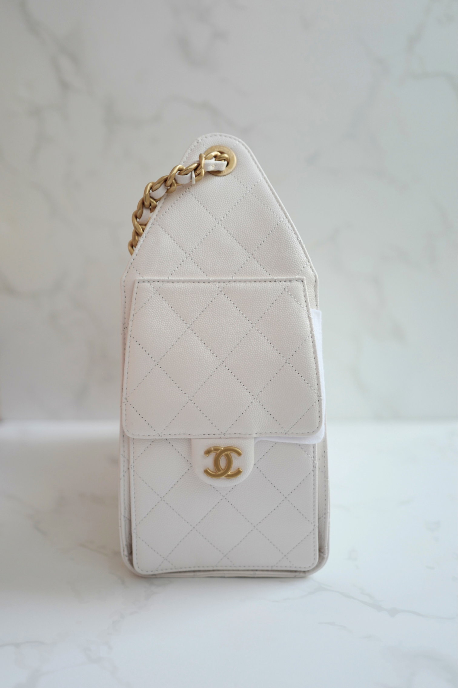 NEW Chanel Hobo Bag Small White Calfskin 25A Gold Hardware