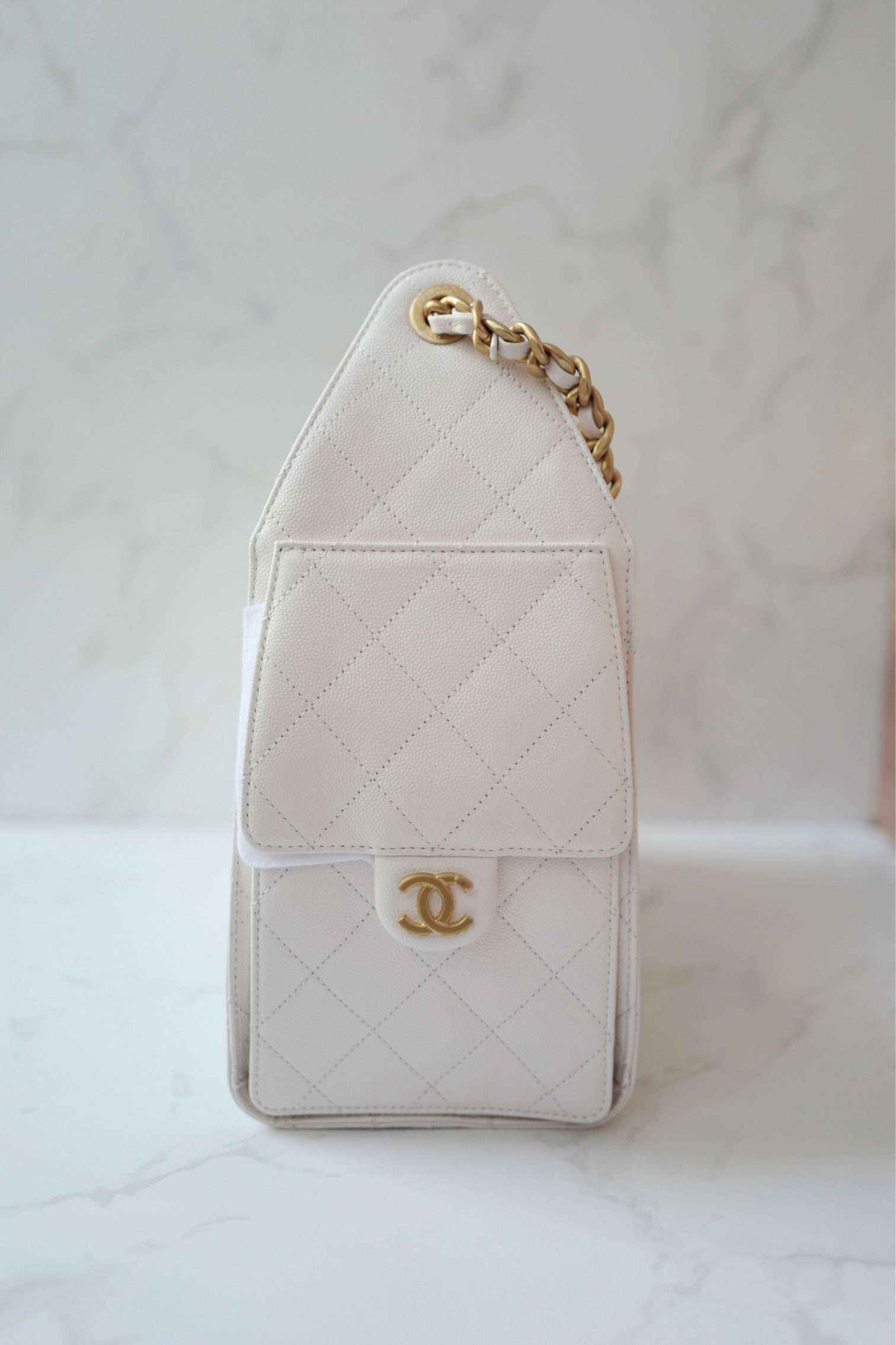 NEW Chanel Hobo Bag Small White Calfskin 25A Gold Hardware