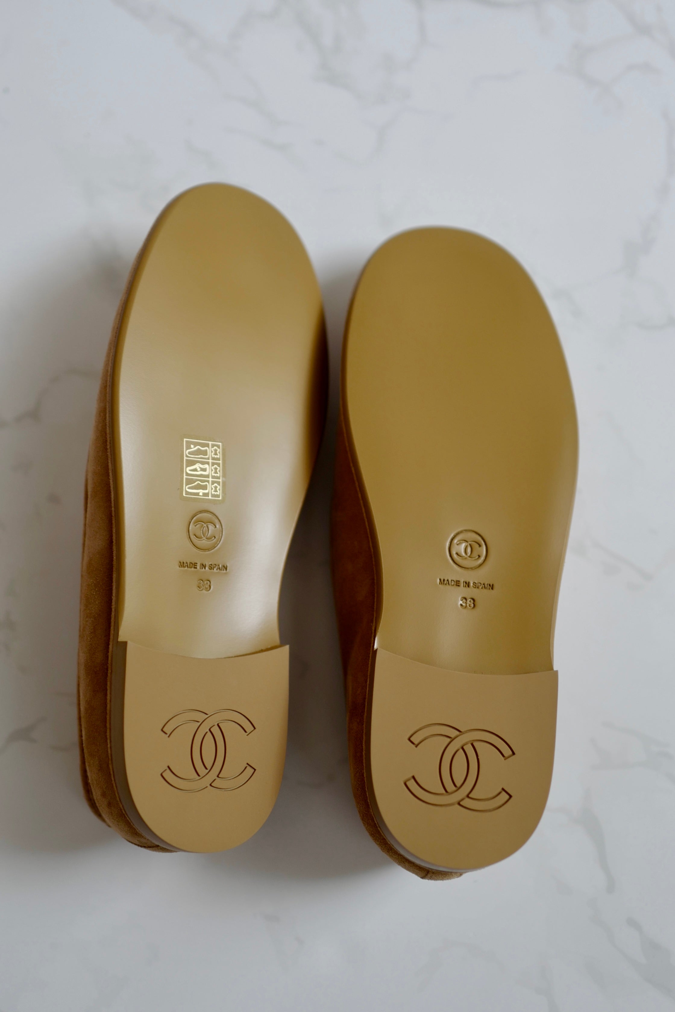 CHANEL 24K Shearling Lined Suede Calfskin CC Loafers Moccasins Shoes Size 38