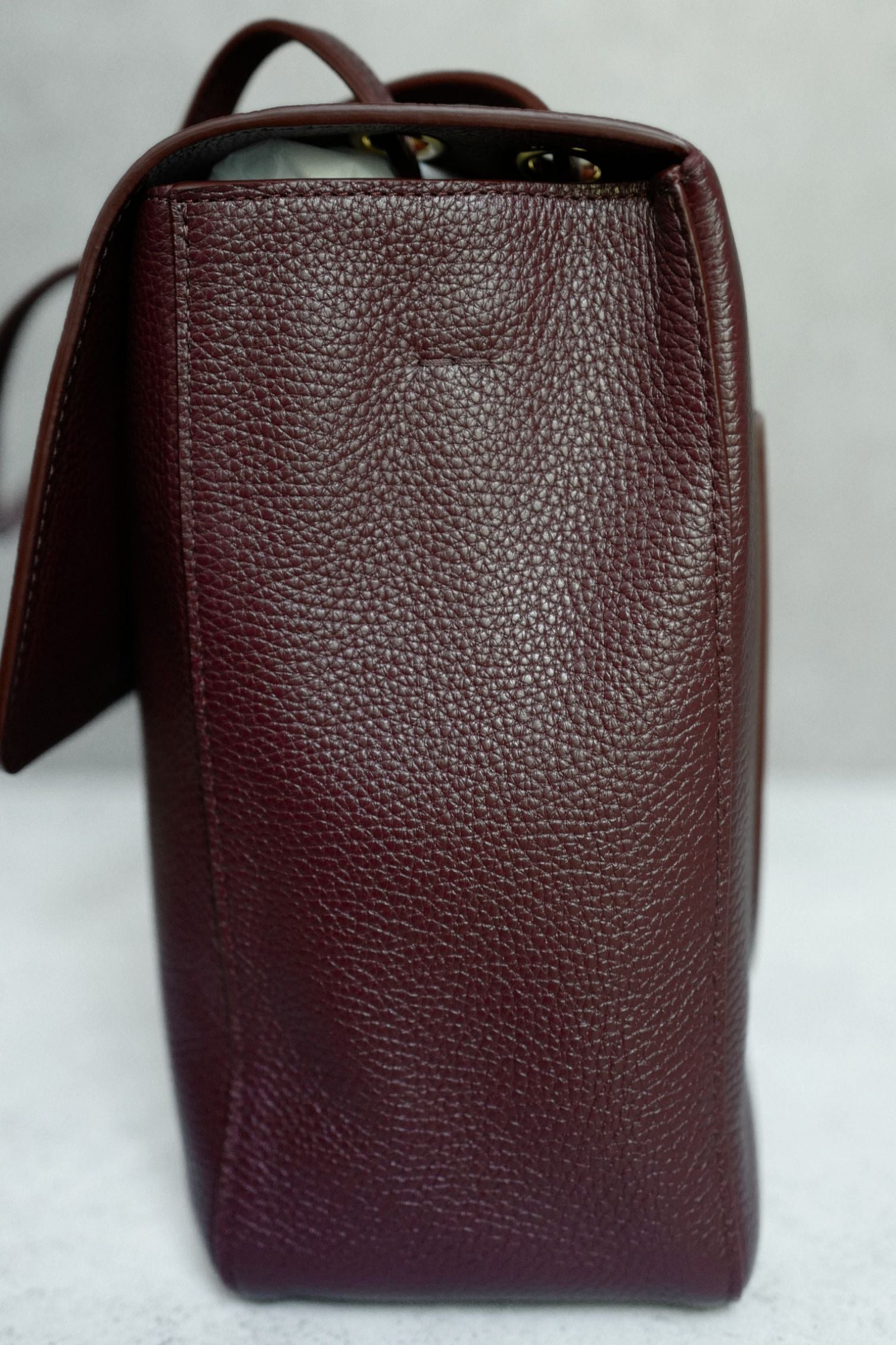 Chanel 26S Matthieu Blazy's Maxi 38 Flapbag Burgundy Grained Calfskin Gold HW