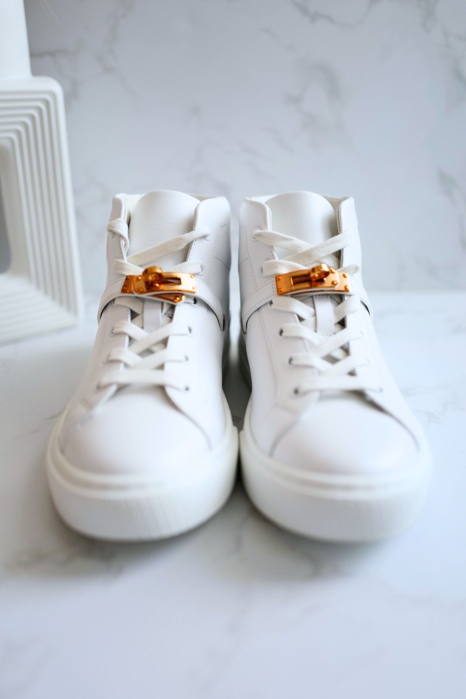 Hermès Daydream Sneaker White Leather Rose Gold Kelly Buckle Size 39.5