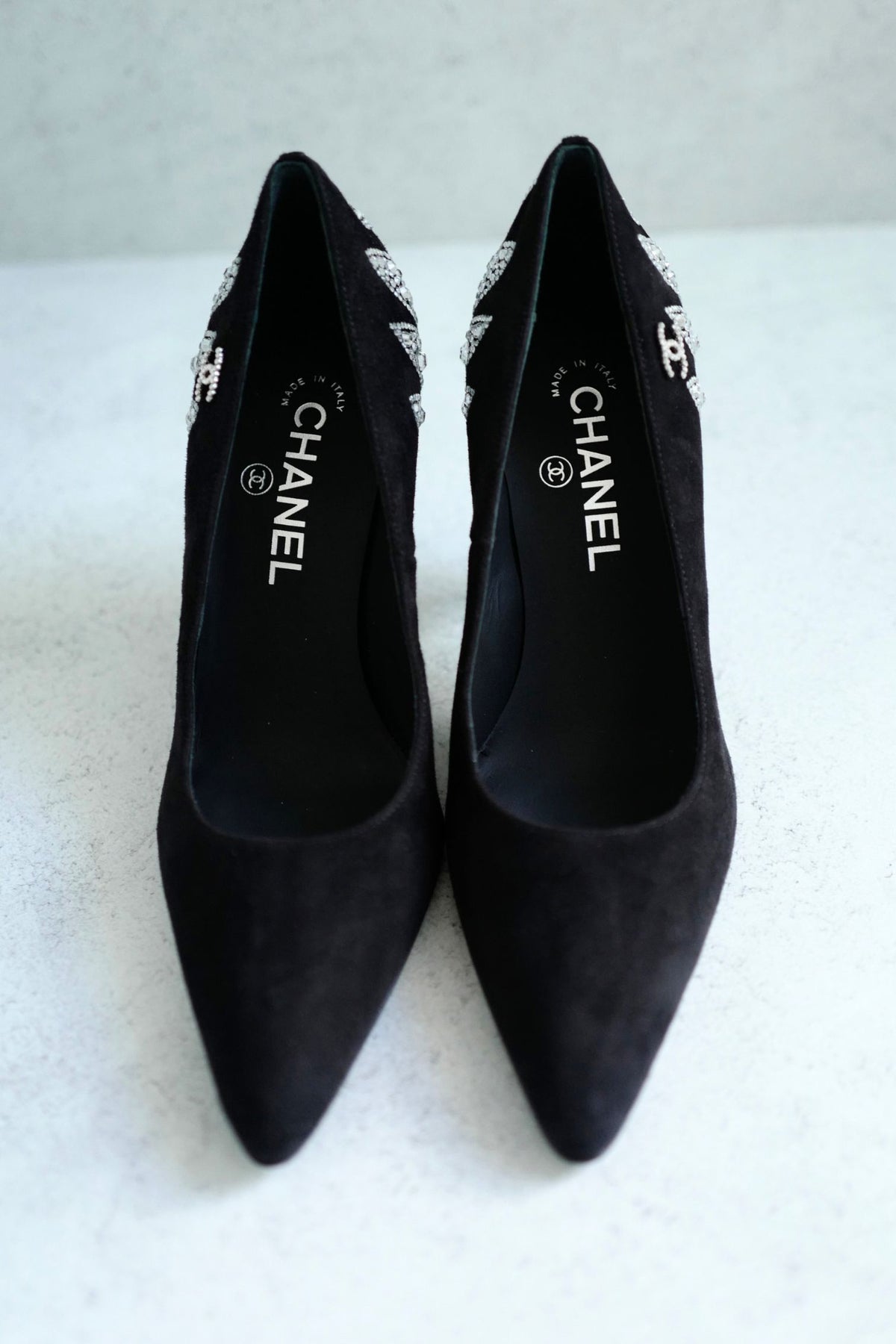 Chanel 26A Metiers d'Art Pumps Suede Kidskin Strass Black & Silver Size 37.5