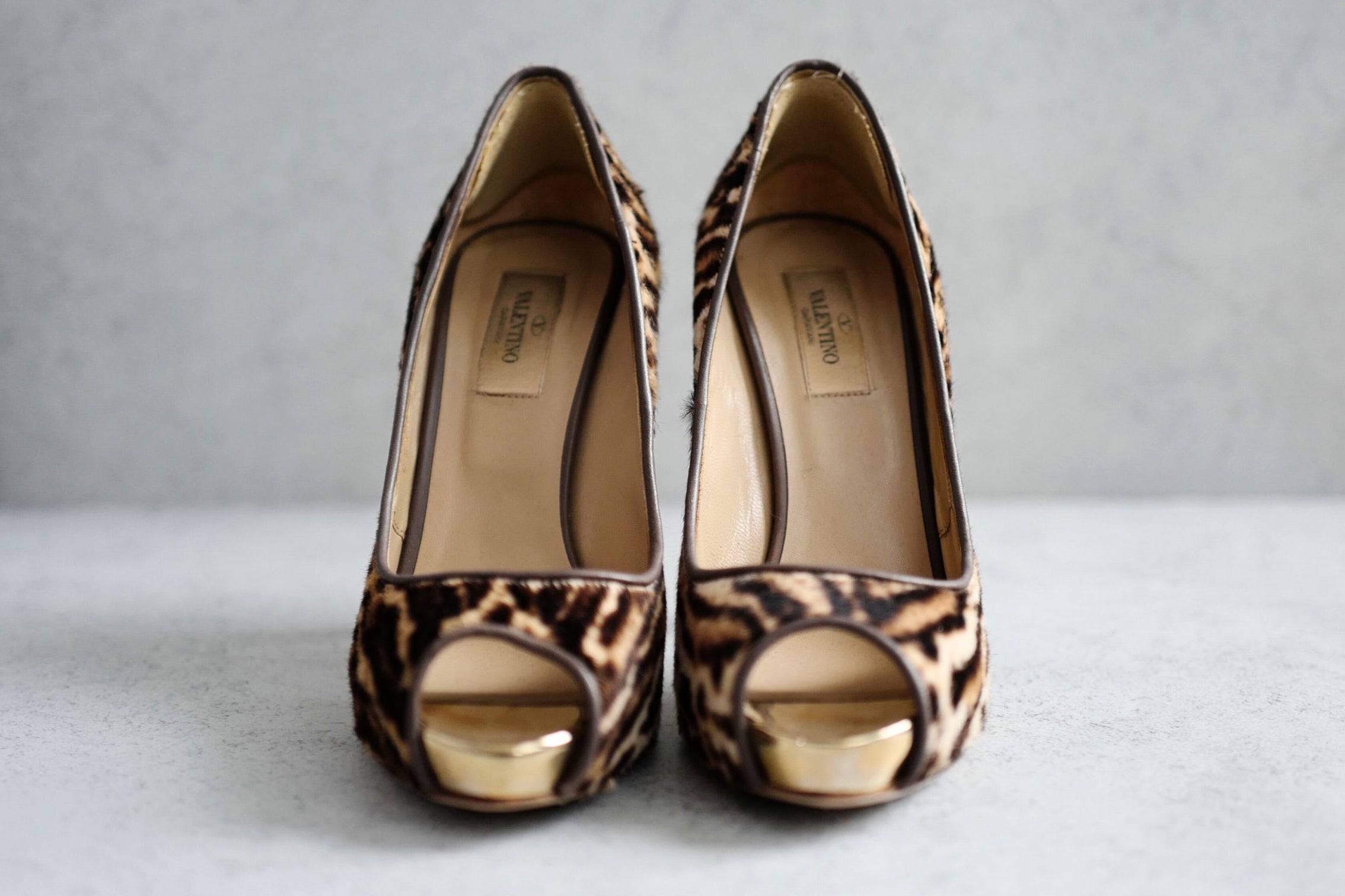 Preowned Valentino Heels Leopard Print size 37