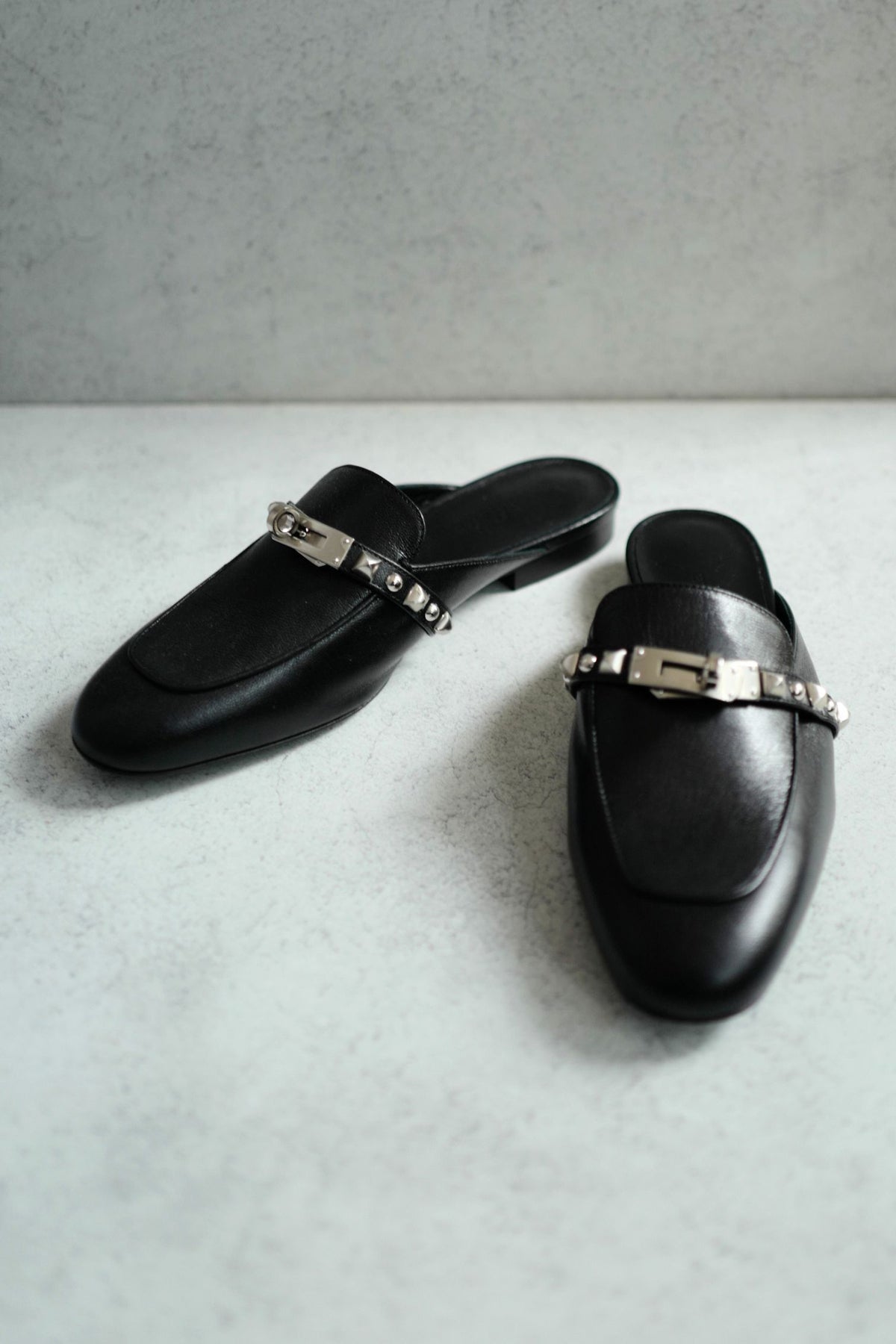 BNIB Hermes Mule Femme OZ Chevre/ Clous Noir 38