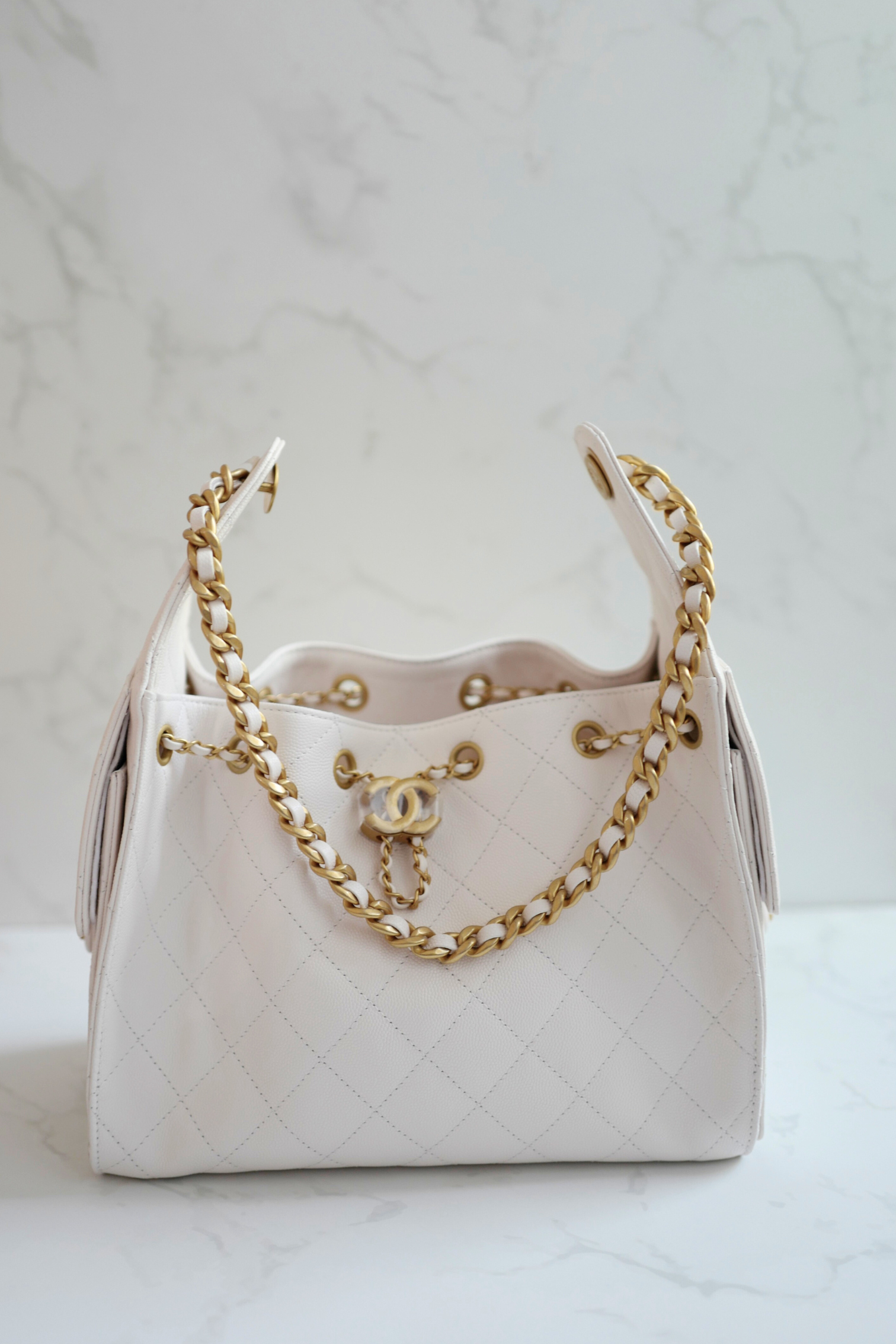 NEW Chanel Hobo Bag Small White Calfskin 25A Gold Hardware