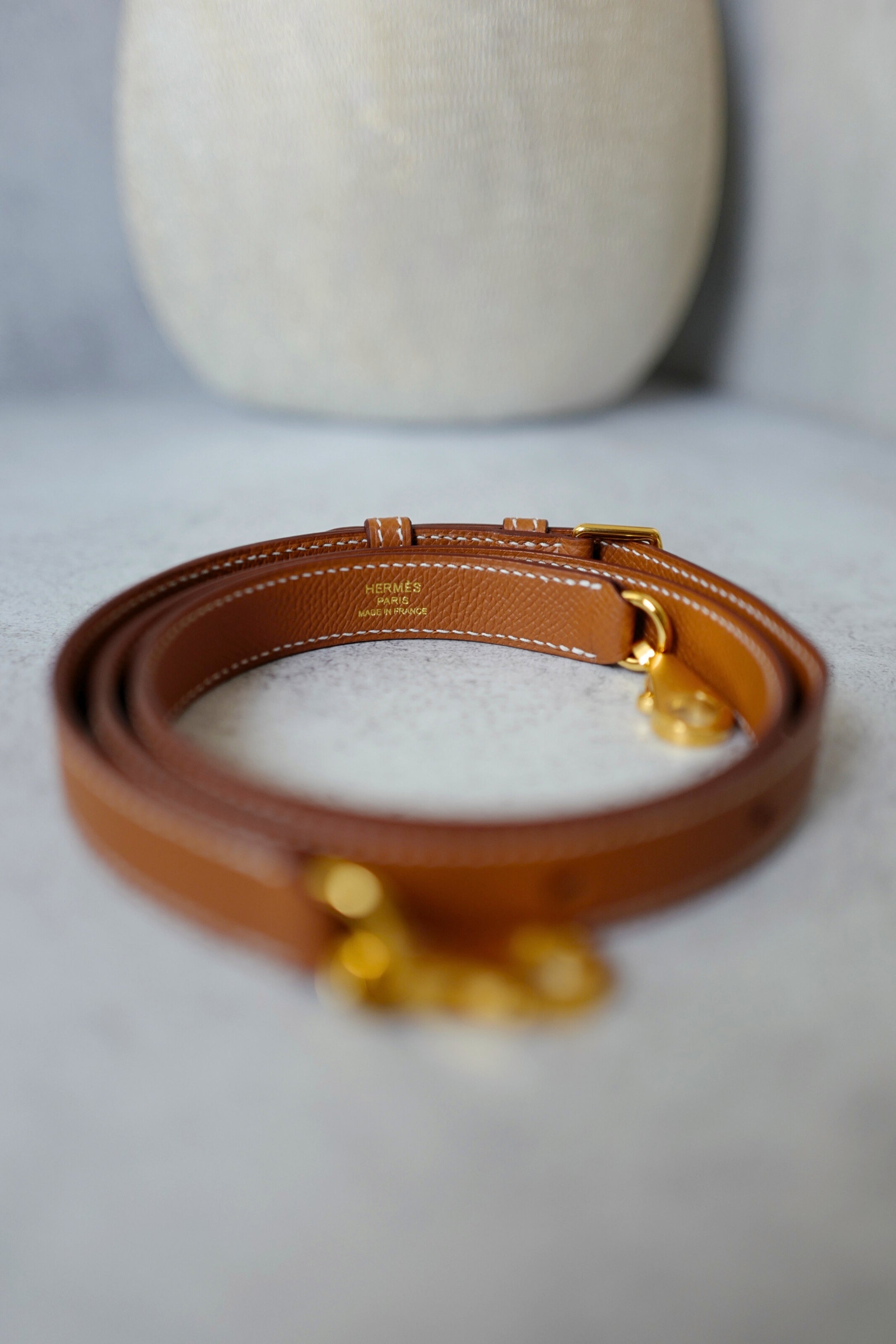 NEW Hermès Adjustable Strap 20mm 85-105 cm Bag Strap Gold Epsom Leather Gold HW