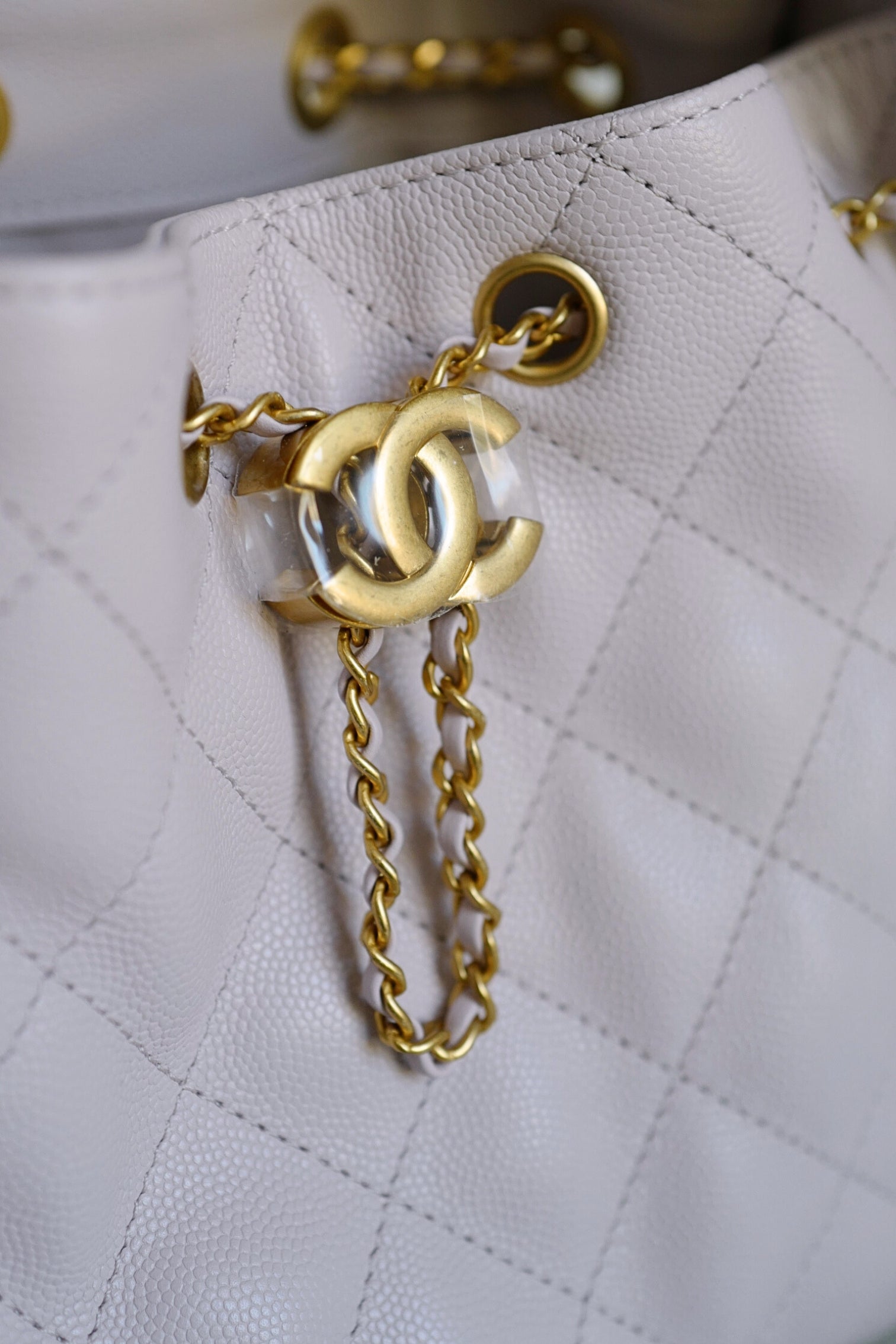 BNIB Chanel 25K Small Hobo Bag Lilac Grained Calfskin with Gold Hardware