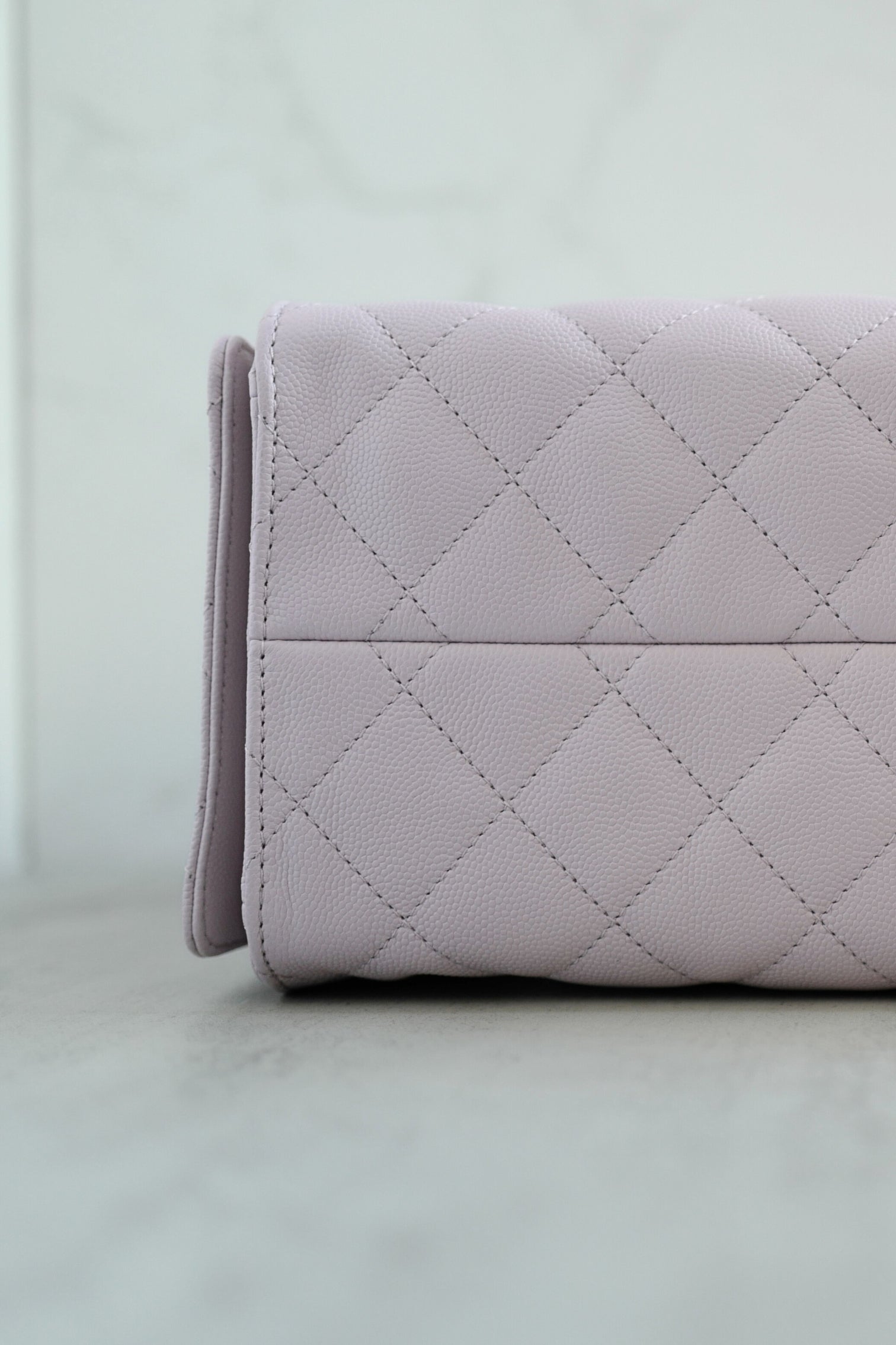 BNIB Chanel 25K Small Hobo Bag Lilac Grained Calfskin with Gold Hardware