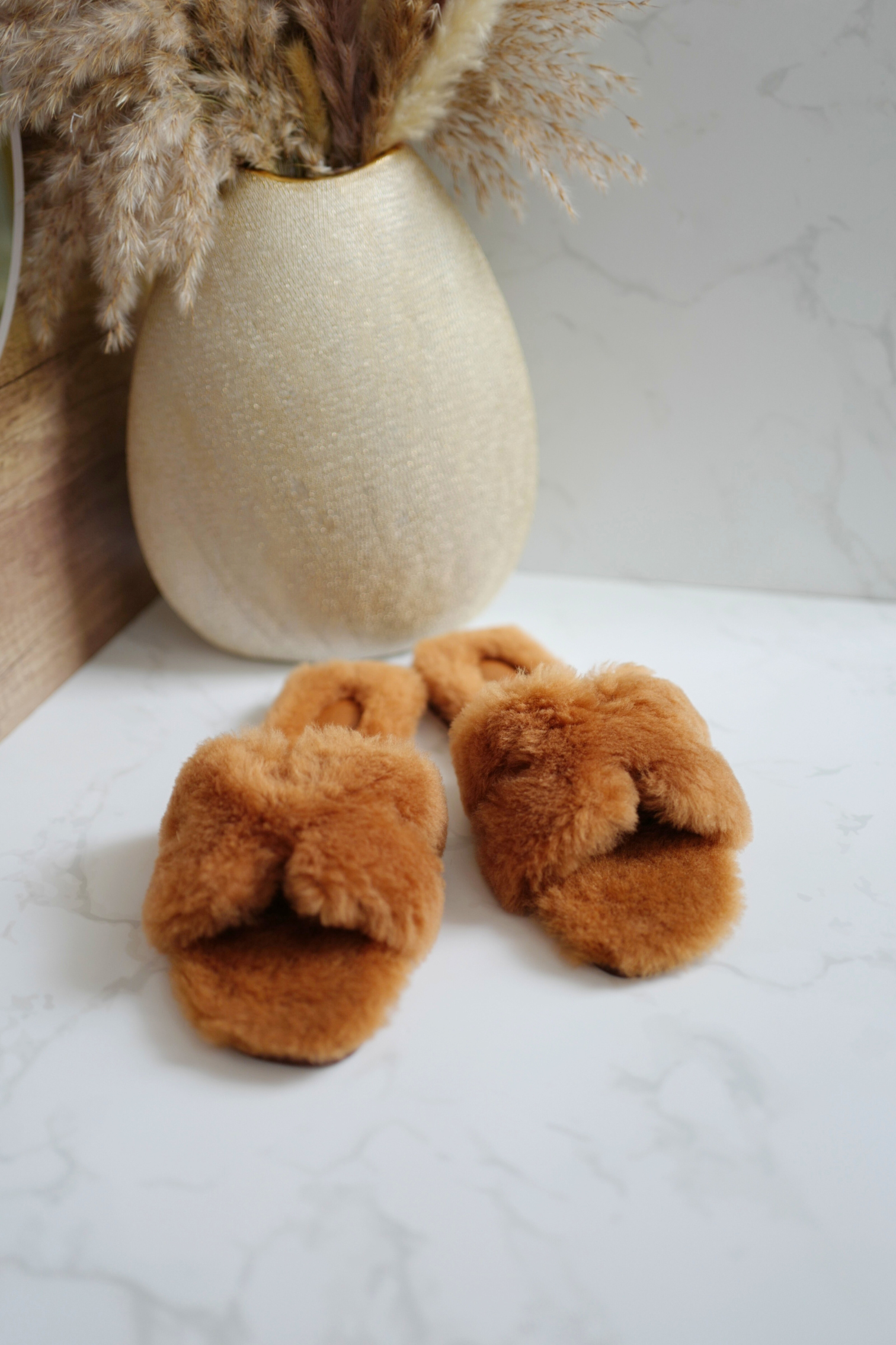 New Hermès Oran Sandal in Sheep Fur Naturel  Size 39