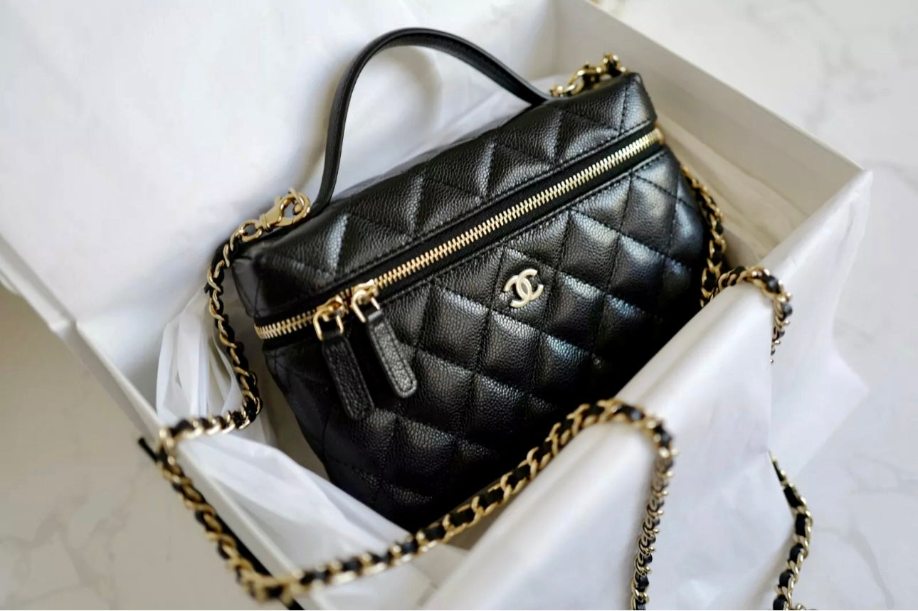 NEW Chanel Spring-Summer 2025 25P Long Chain Vanity Case L19 – Black Caviar GHW