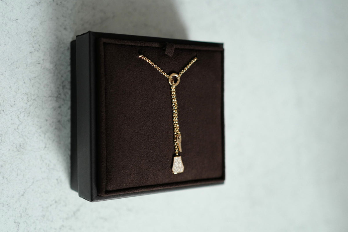 New Hermes Kelly Clochette Necklace pm dia 18k Rose Gold With Diamonds $11K