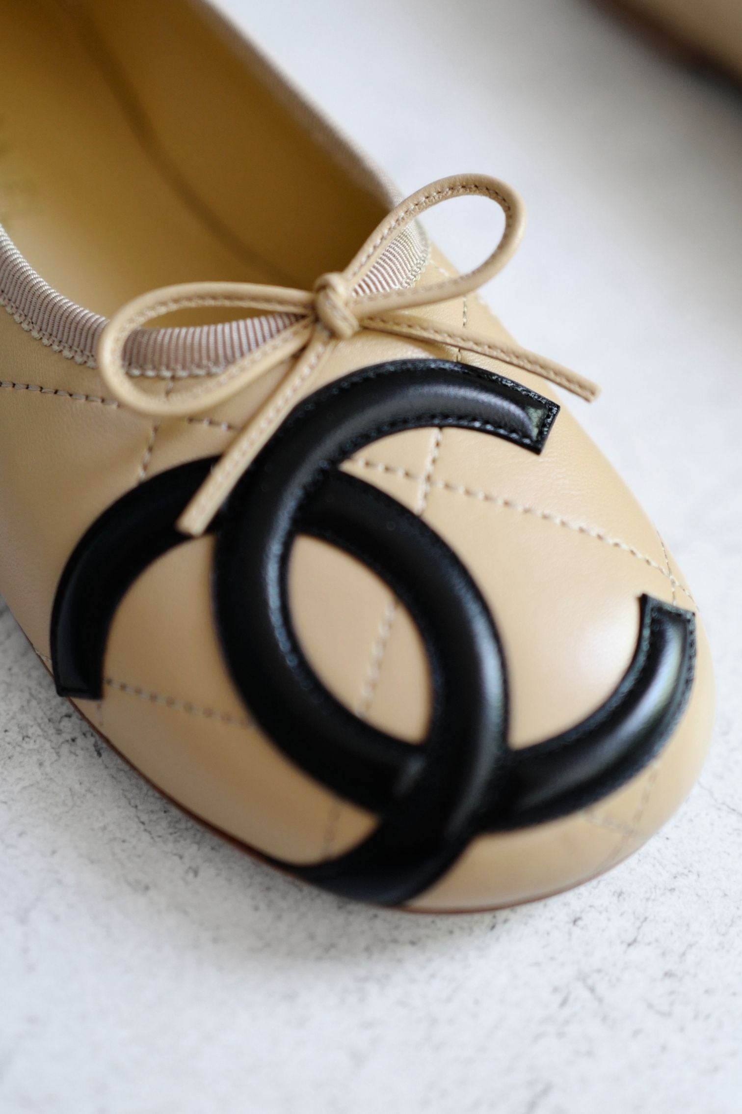 Chanel 26M Coco Beach Ballet Flats Beige Lambskin Size 37.5