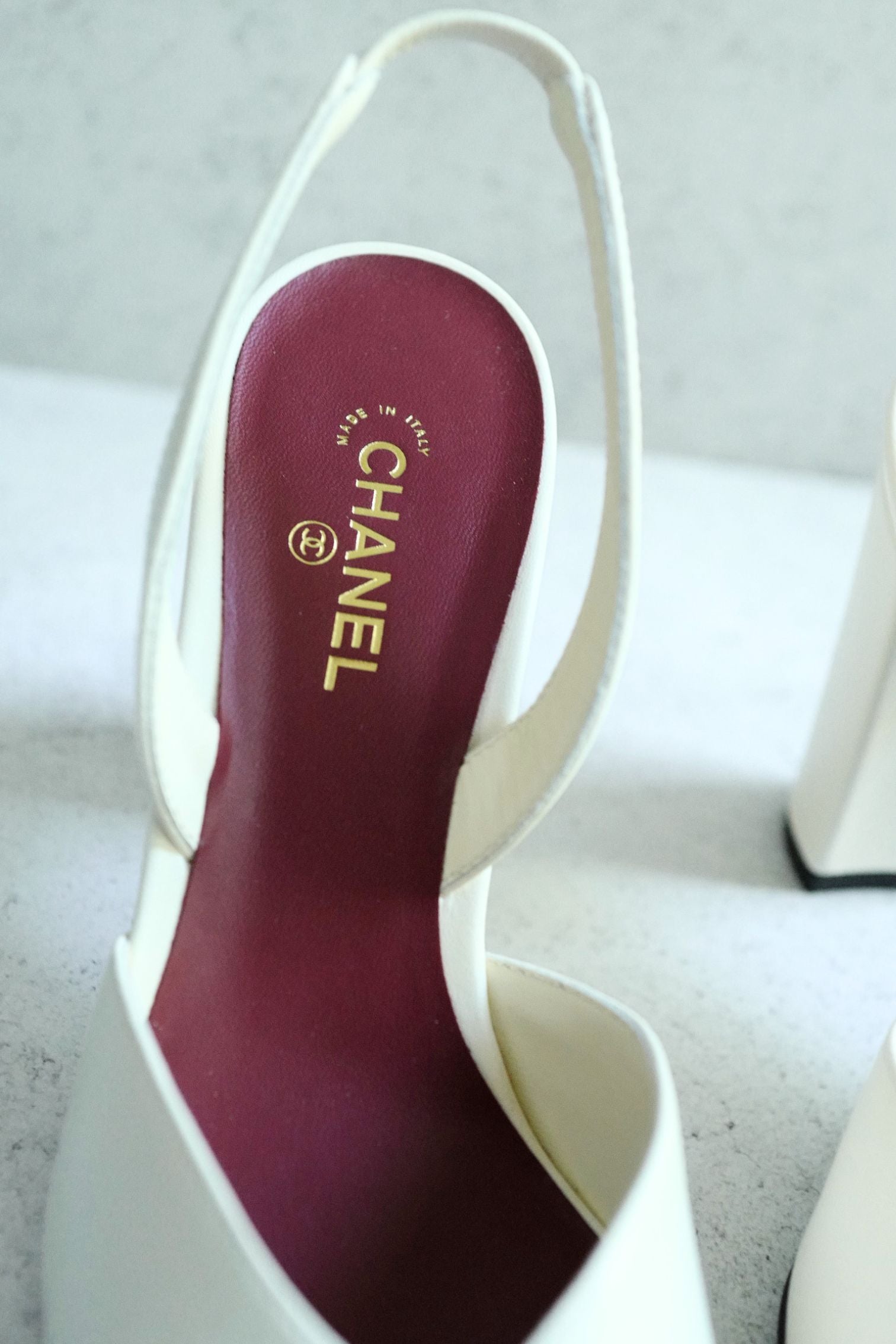 Chanel 26s Slingbacks Matthieu Blazy's Ivory Black Lambskin Calfskin Size 37