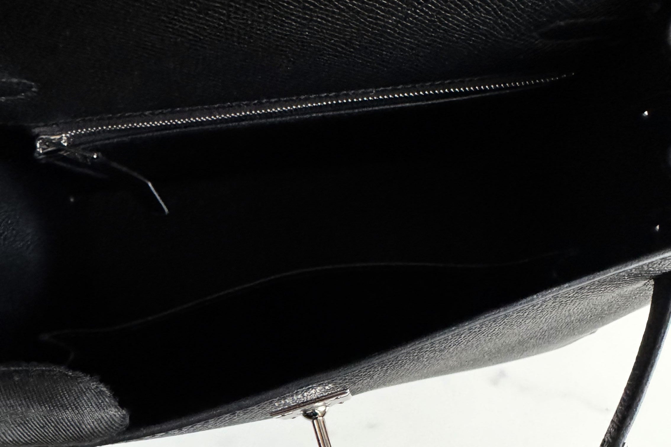 Hermès Kelly 25 Black Epsom Sellier Palladium Hardware K Stamp 2026