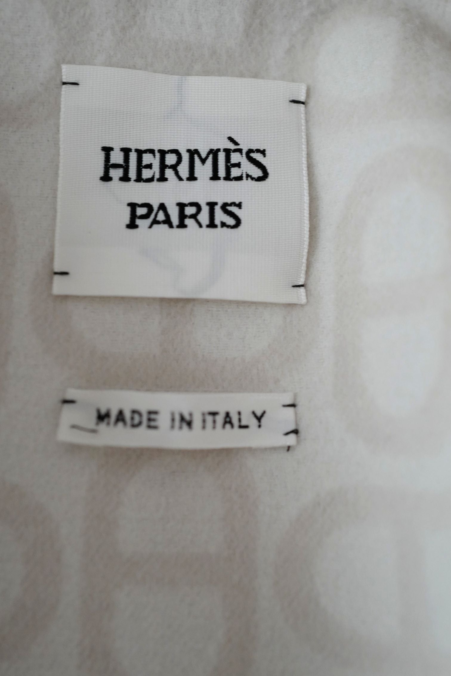 Hermès Jacket Chaine d'Ancre Blanc Sable Virgin Wool Size 36