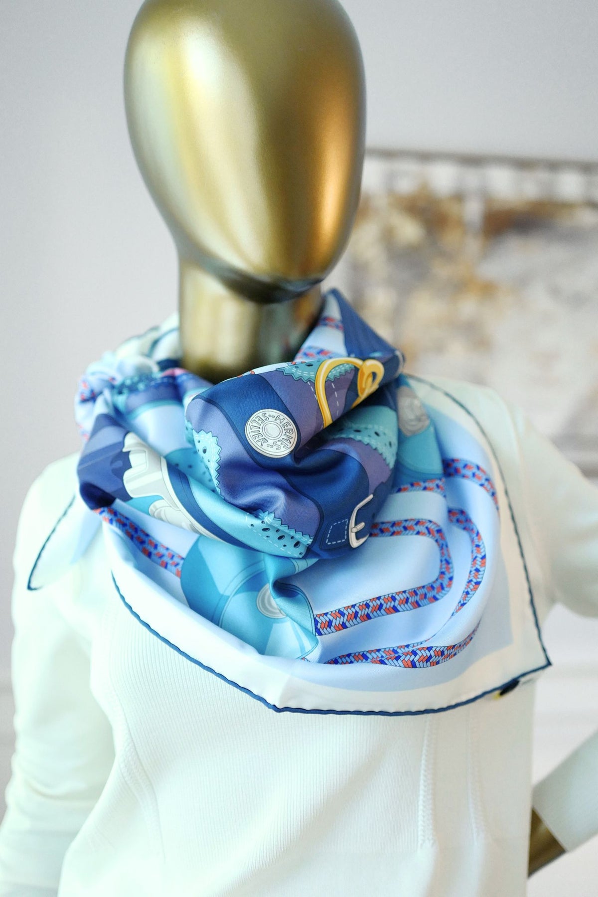 Hermes Derby 2000 Scarf 90 Bleu Ciel / Marine / Vieux Rose 100% Silk