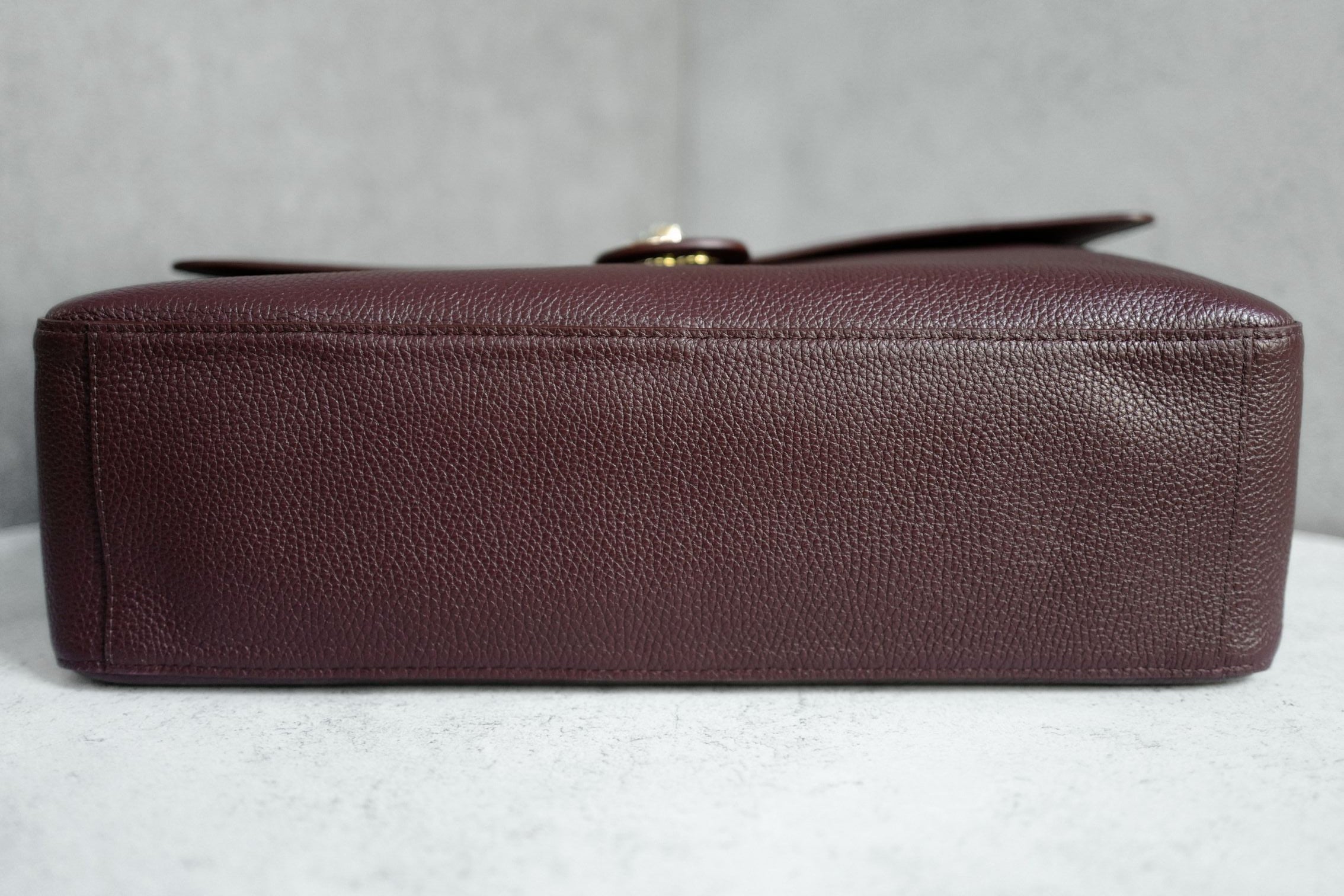 Chanel 26S Matthieu Blazy's Maxi 38 Flapbag Burgundy Grained Calfskin Gold HW