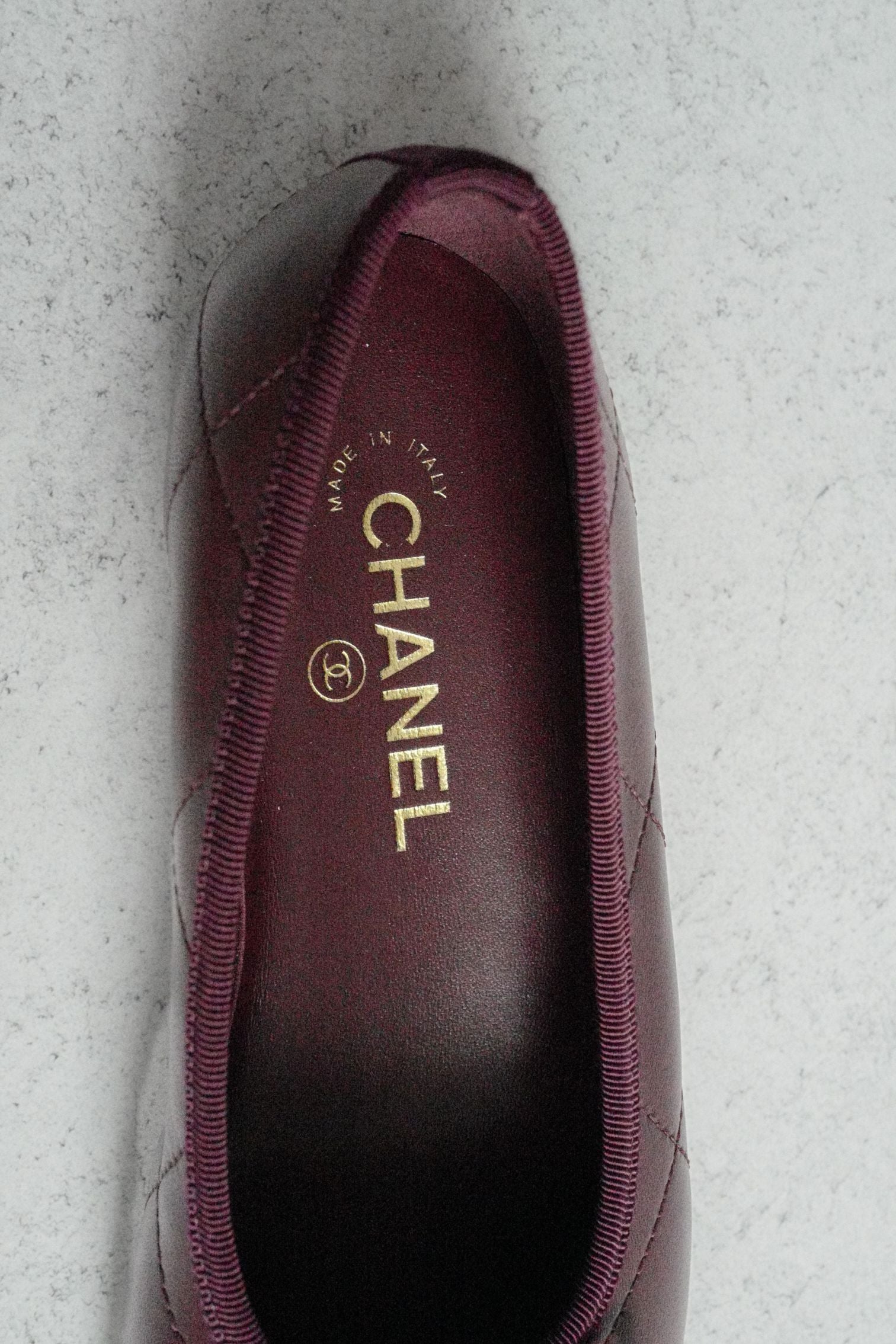Chanel 26M Coco Beach Ballet Flats Burgundy White Lambskin Size 38.5