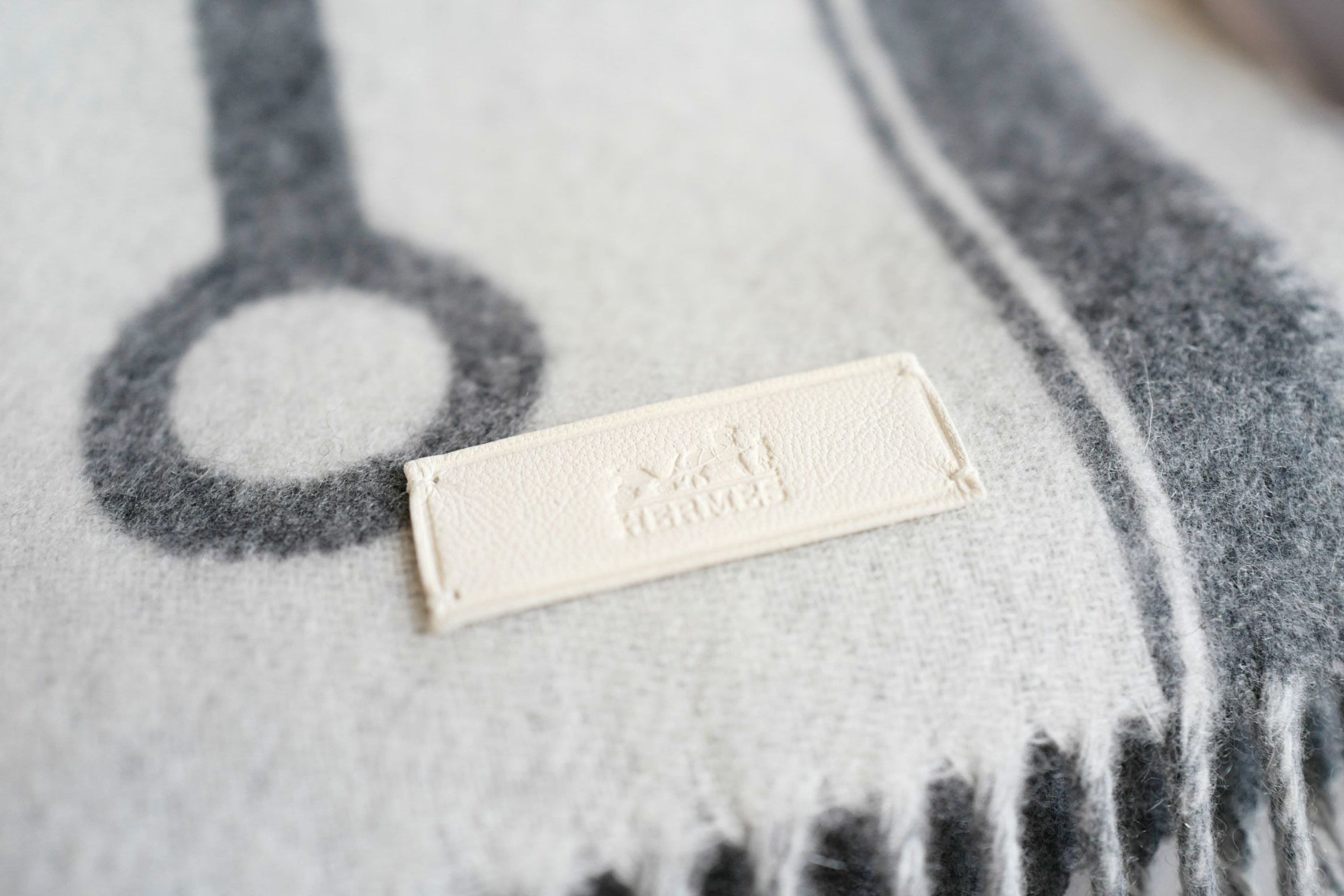 Hermès Casaque Mors Cashmere Scarf in Ivoire Gris Flanelle