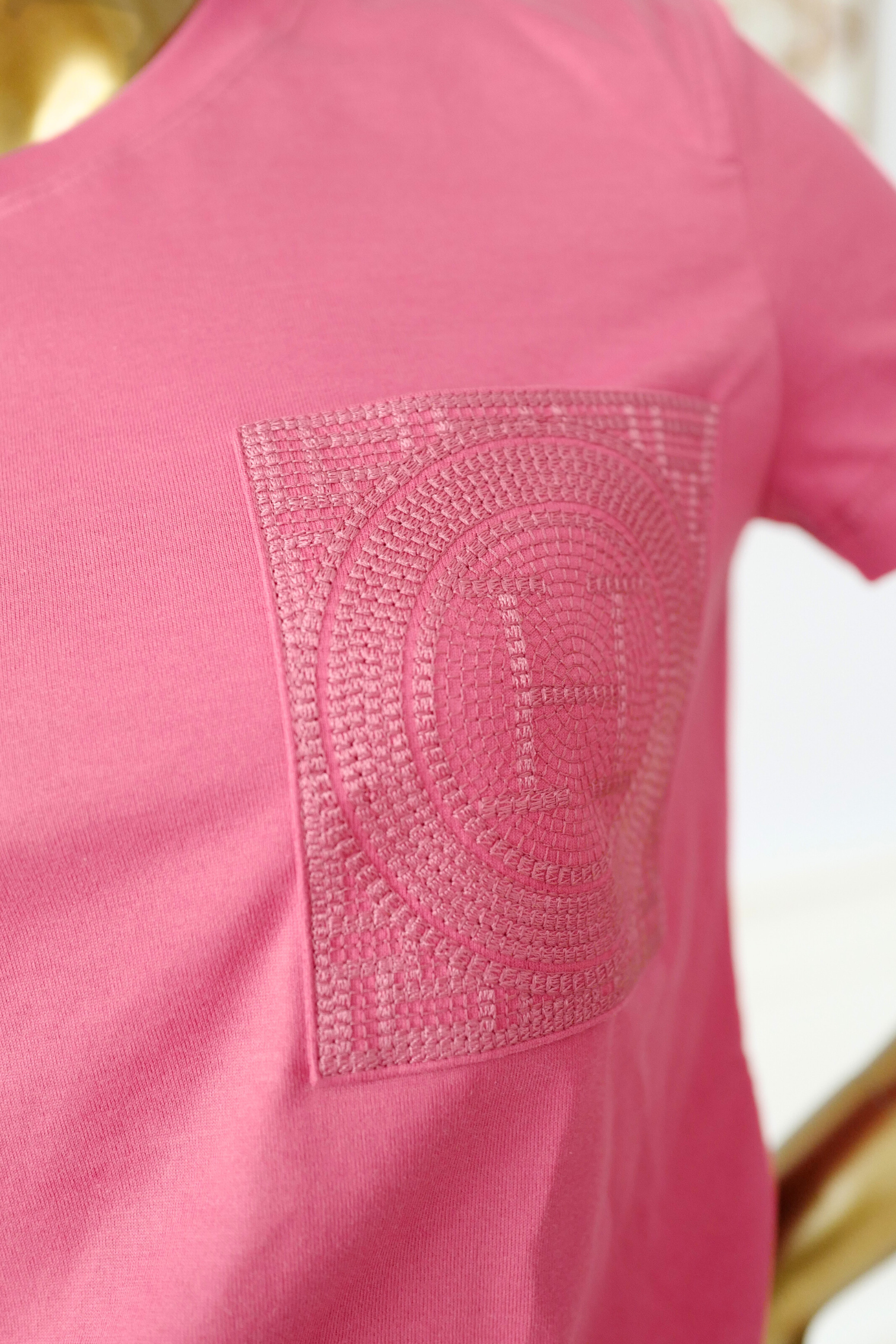 New Hermès Women’s Embroidered Pocket T-Shirt Rose Framboise Size 34