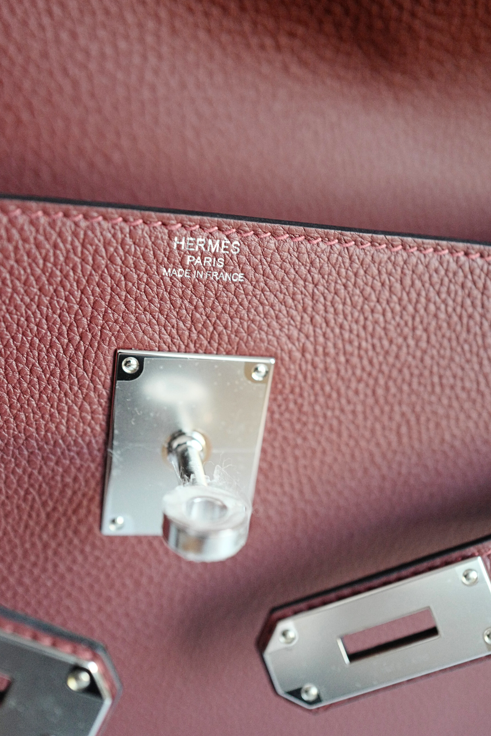 BNIB Hermès Kelly Messenger PM Rouge H Togo Leather Bag with Palladium Hardware