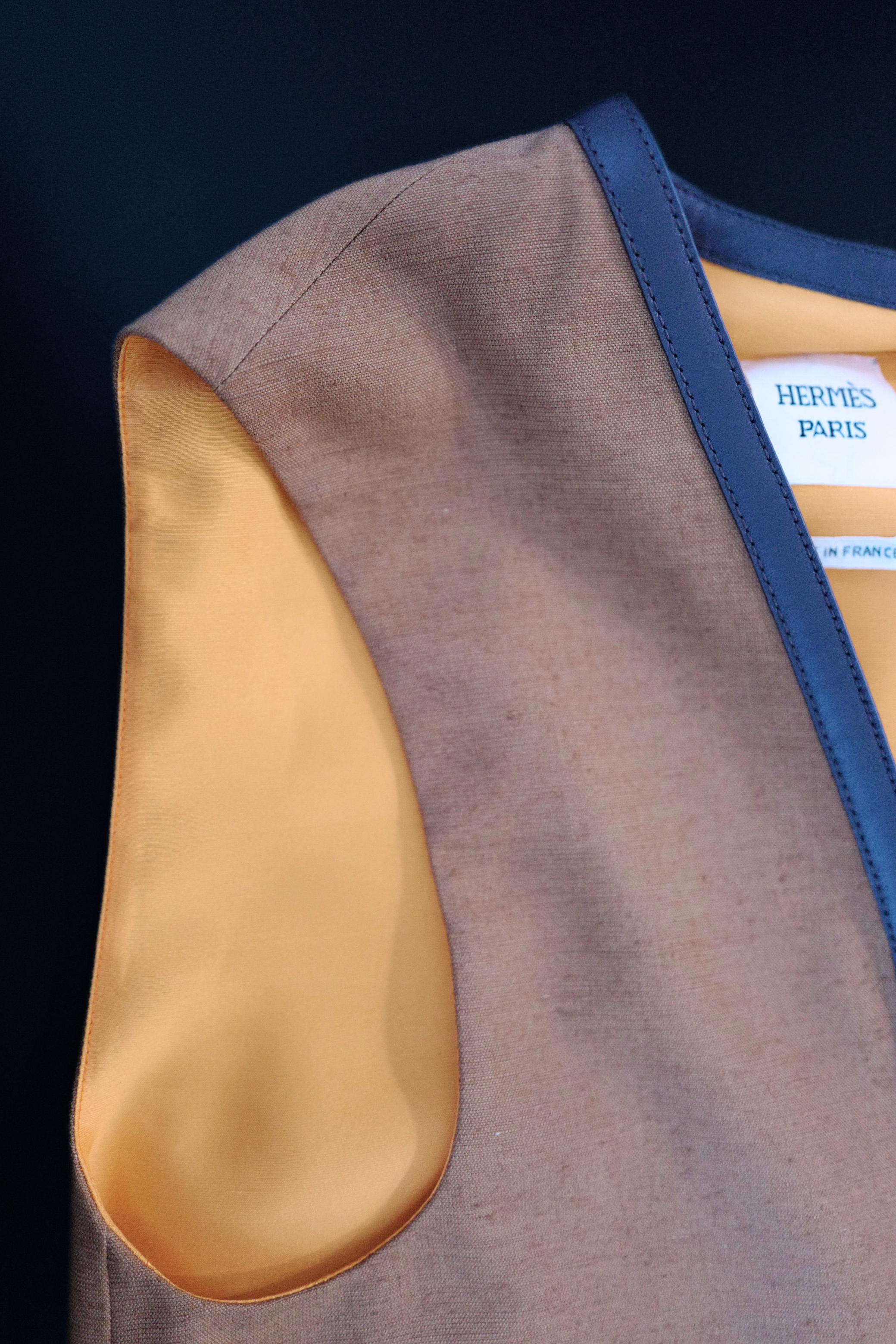 Hermès Women’s Limited Re-edition Outdoor Jacket Reversible Marron Muscade Silk Shantung Size 36 with Nappa Lambskin Trim