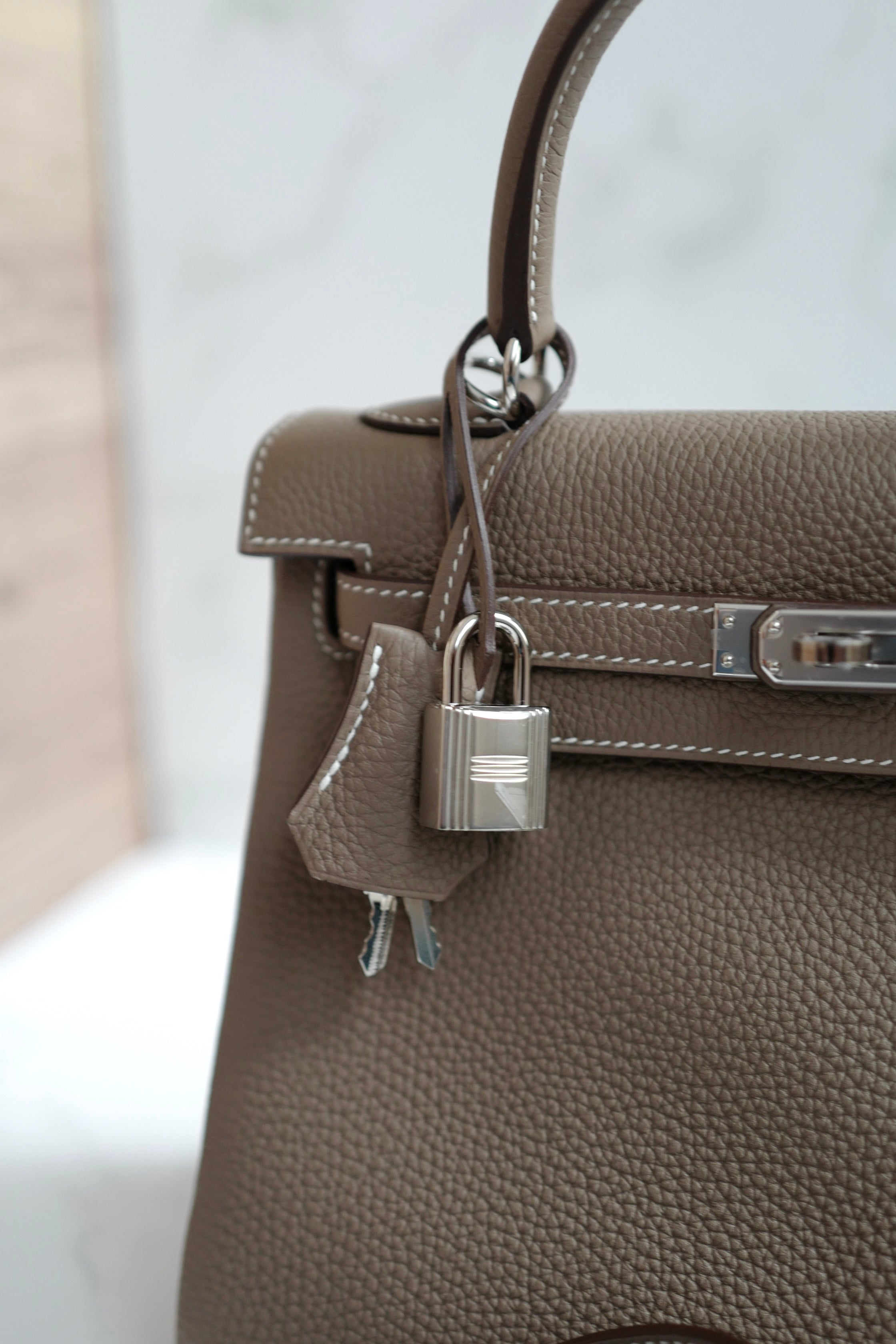 BNIB Hermes Kelly 25 Etoupe Togo Retourne Palladium HW Y 2020 NEW