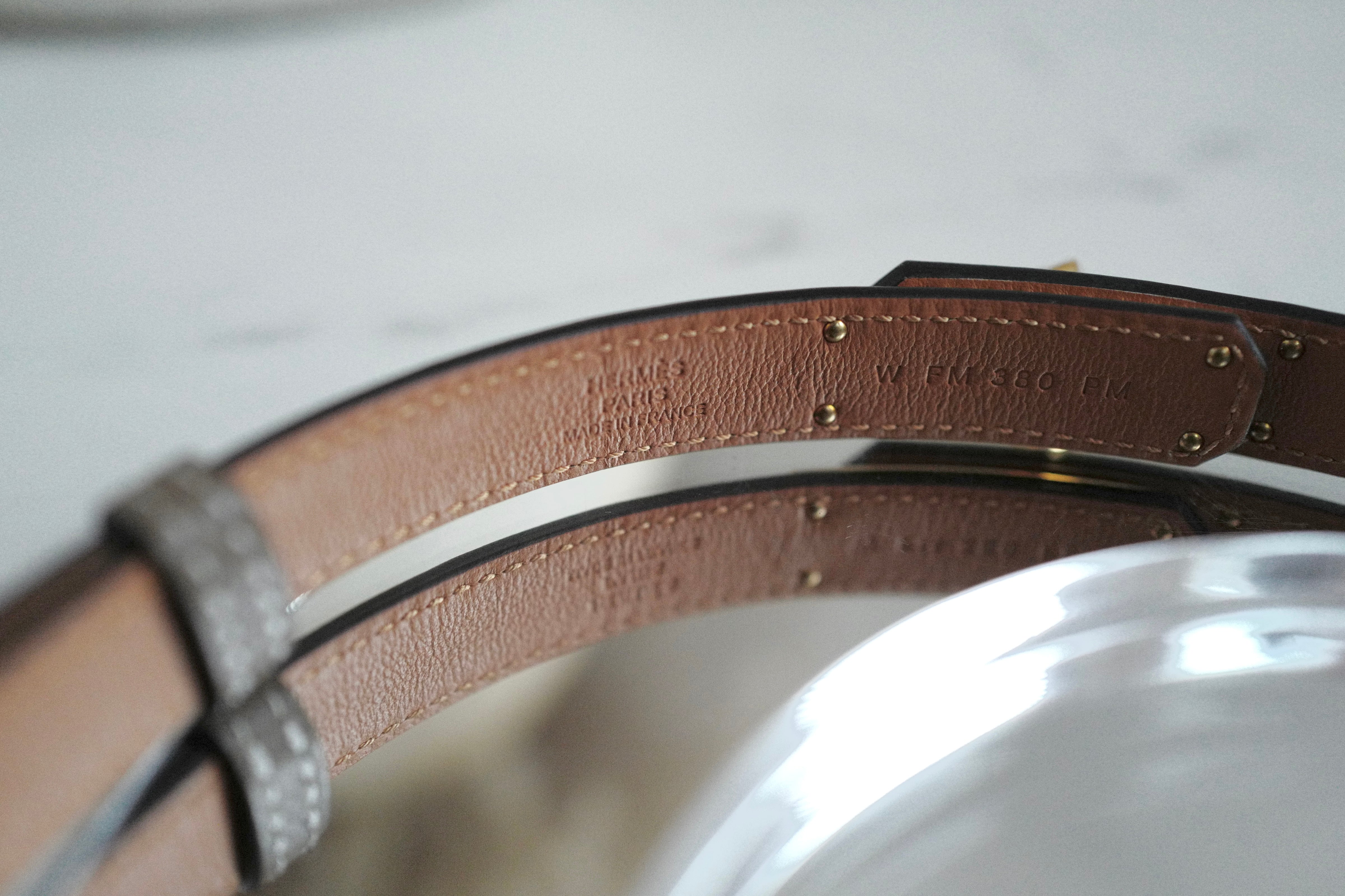 NEW Hermes Kelly Belt 18 Epsom Calfskin Etoupe Gold HW