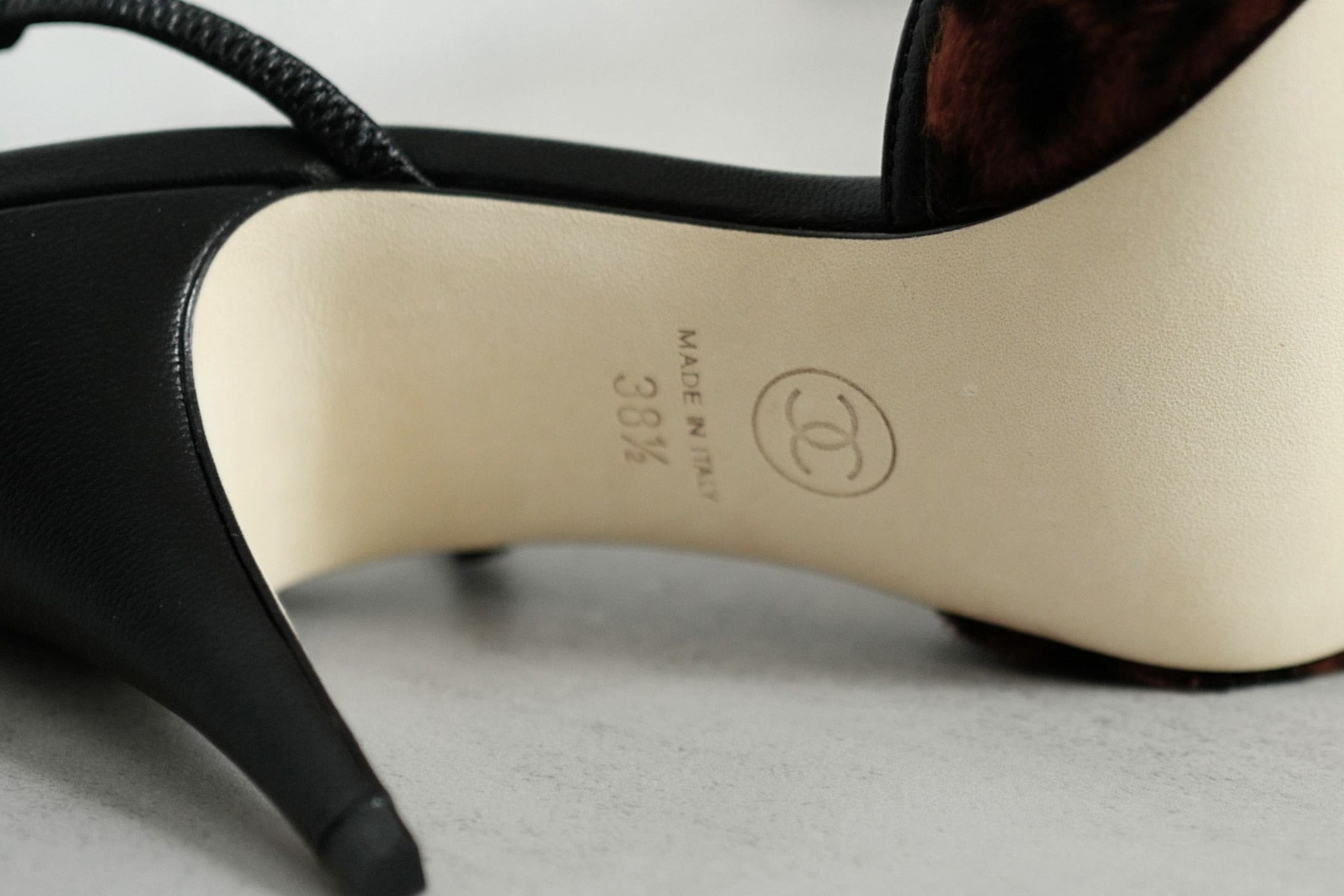 Chanel 26A Métiers d’Art Matthieu Blazy Slingback Heels Leopard size 38.5