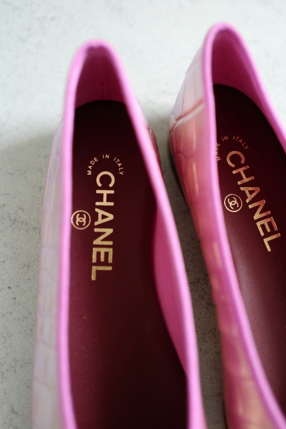 NEW Chanel 26K Matthieu Blazy's Ballet Flats Croc Embossed Calfskin Pink Size 37