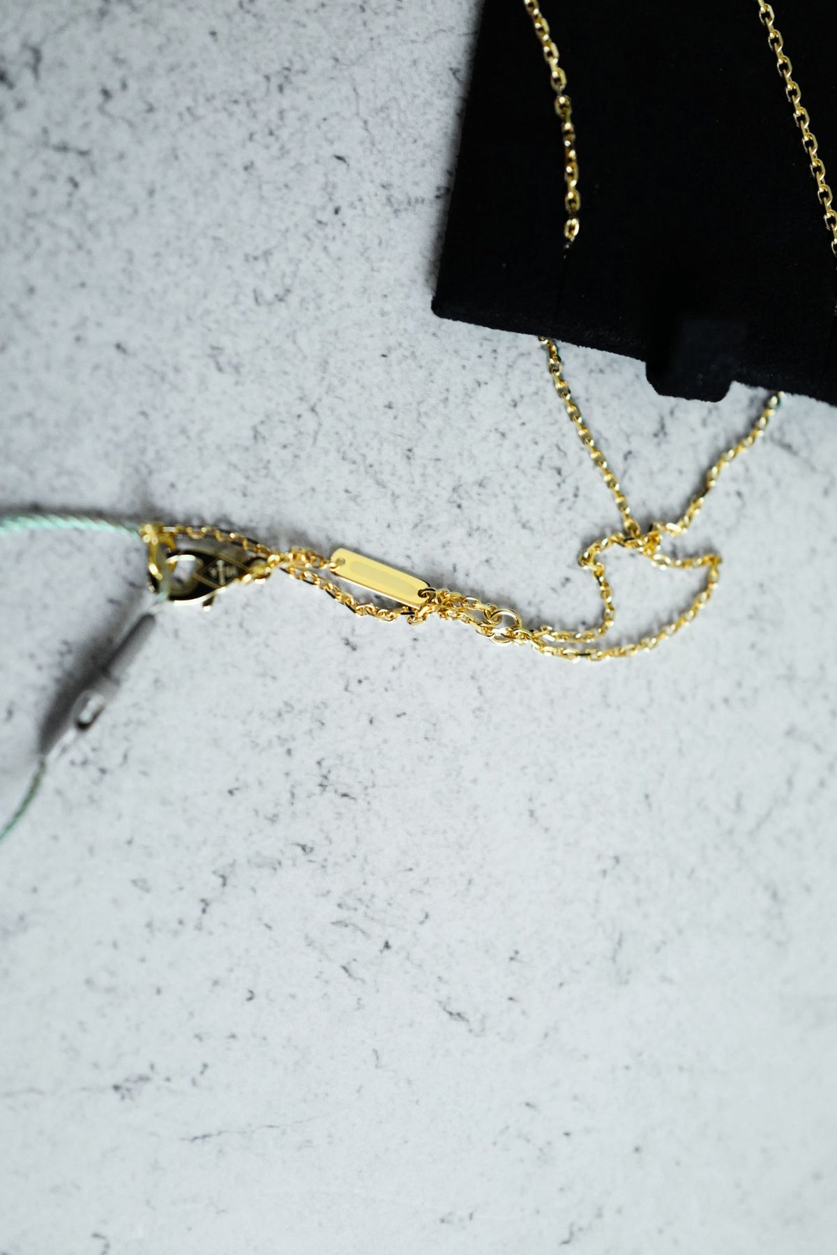 NEW Van Cleef & Arpels Vintage Alhambra Pink Pendant Necklace 18k Yellow Gold