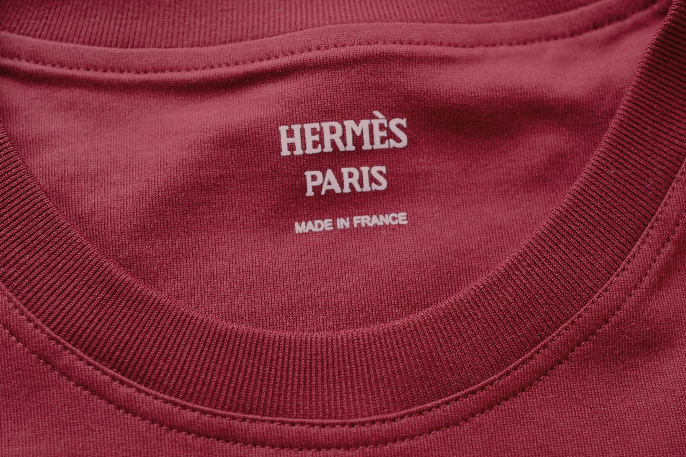 Hermès Embroidered Pocket T-Shirt Rouge Carmin Cotton Crewneck Size 36