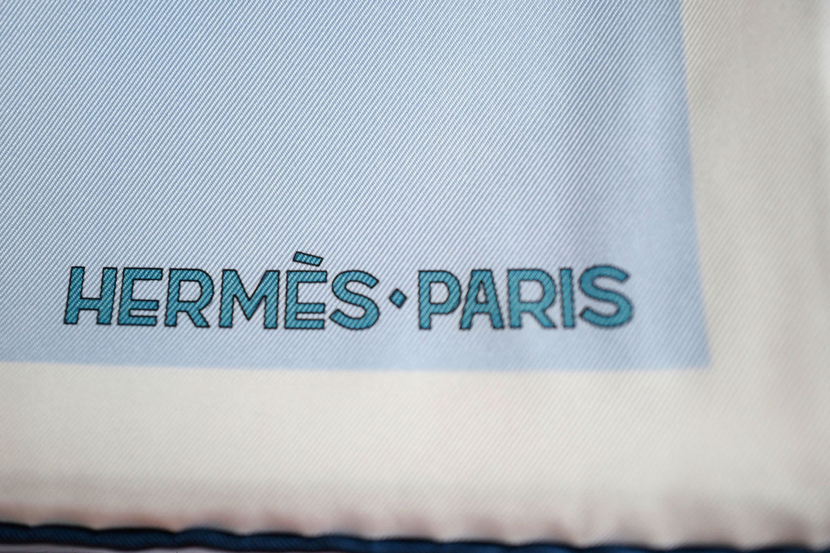 Hermes Derby 2000 Scarf 90 Bleu Ciel / Marine / Vieux Rose 100% Silk