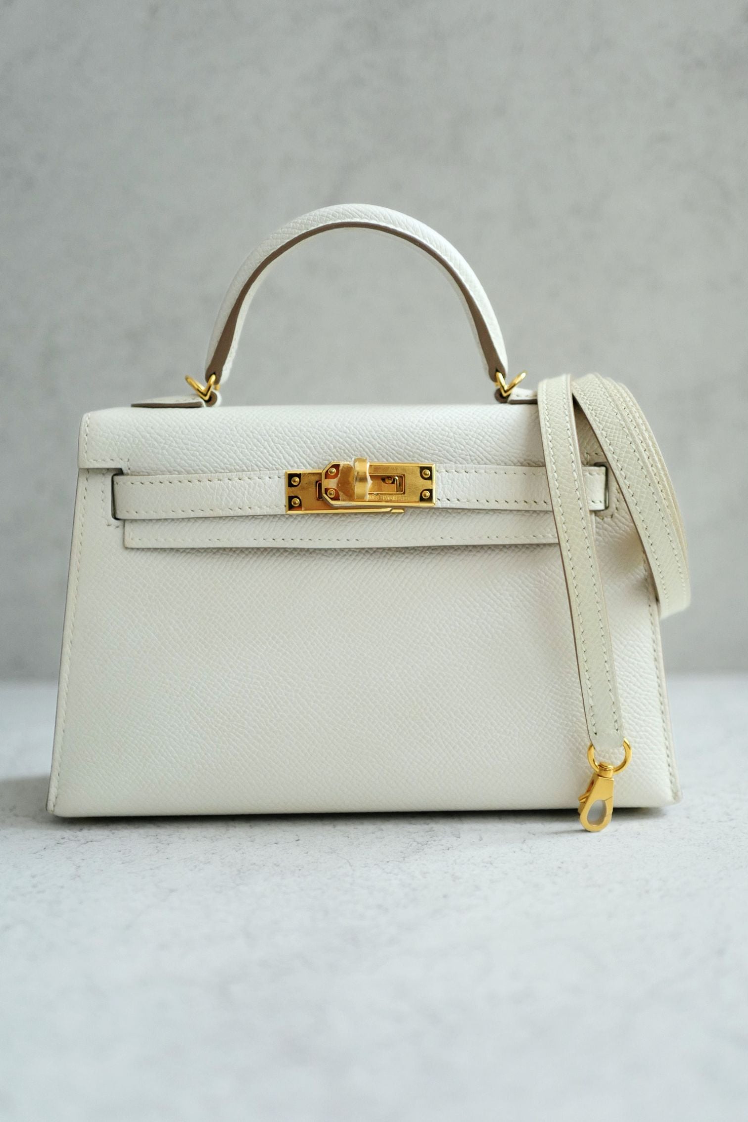 Hermès Mini Kelly 20 Gris Pale Epsom Leather Gold Hardware