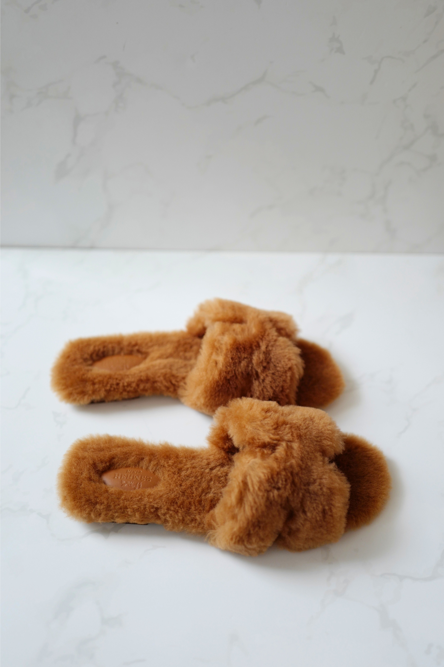 New Hermès Oran Sandal in Sheep Fur Naturel  Size 39