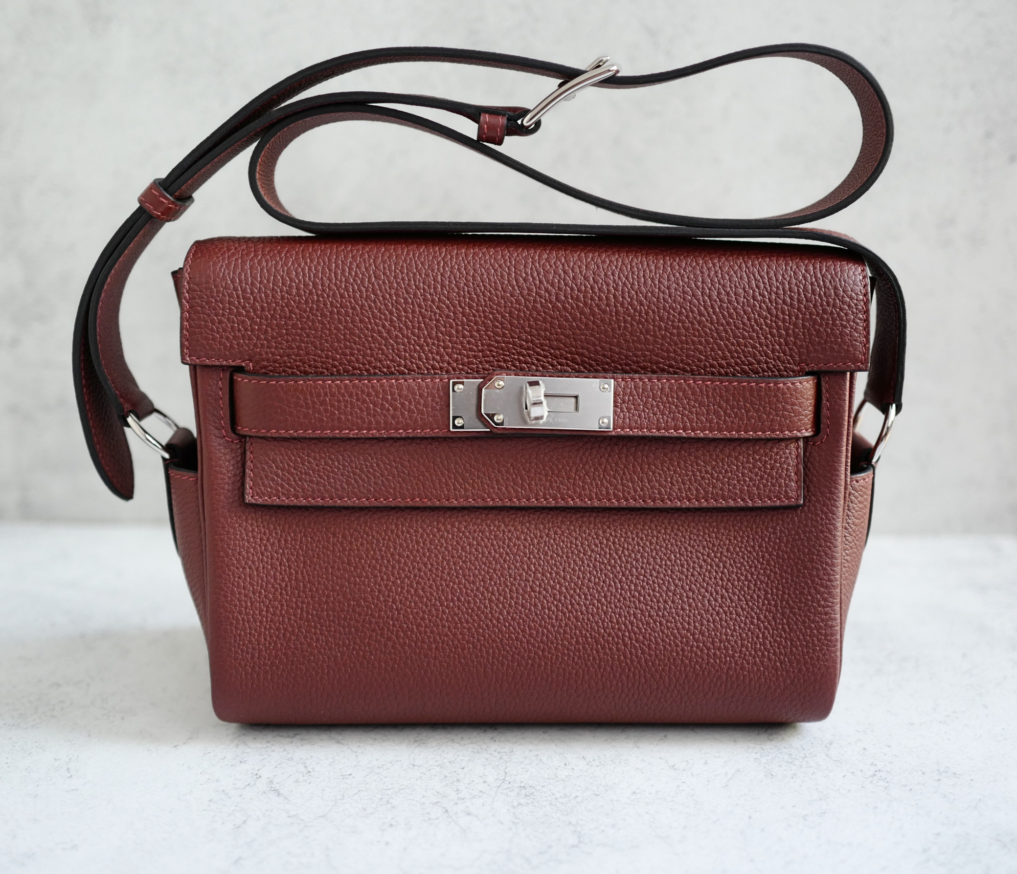 BNIB Hermès Kelly Messenger PM Rouge H Togo Leather Bag with Palladium Hardware