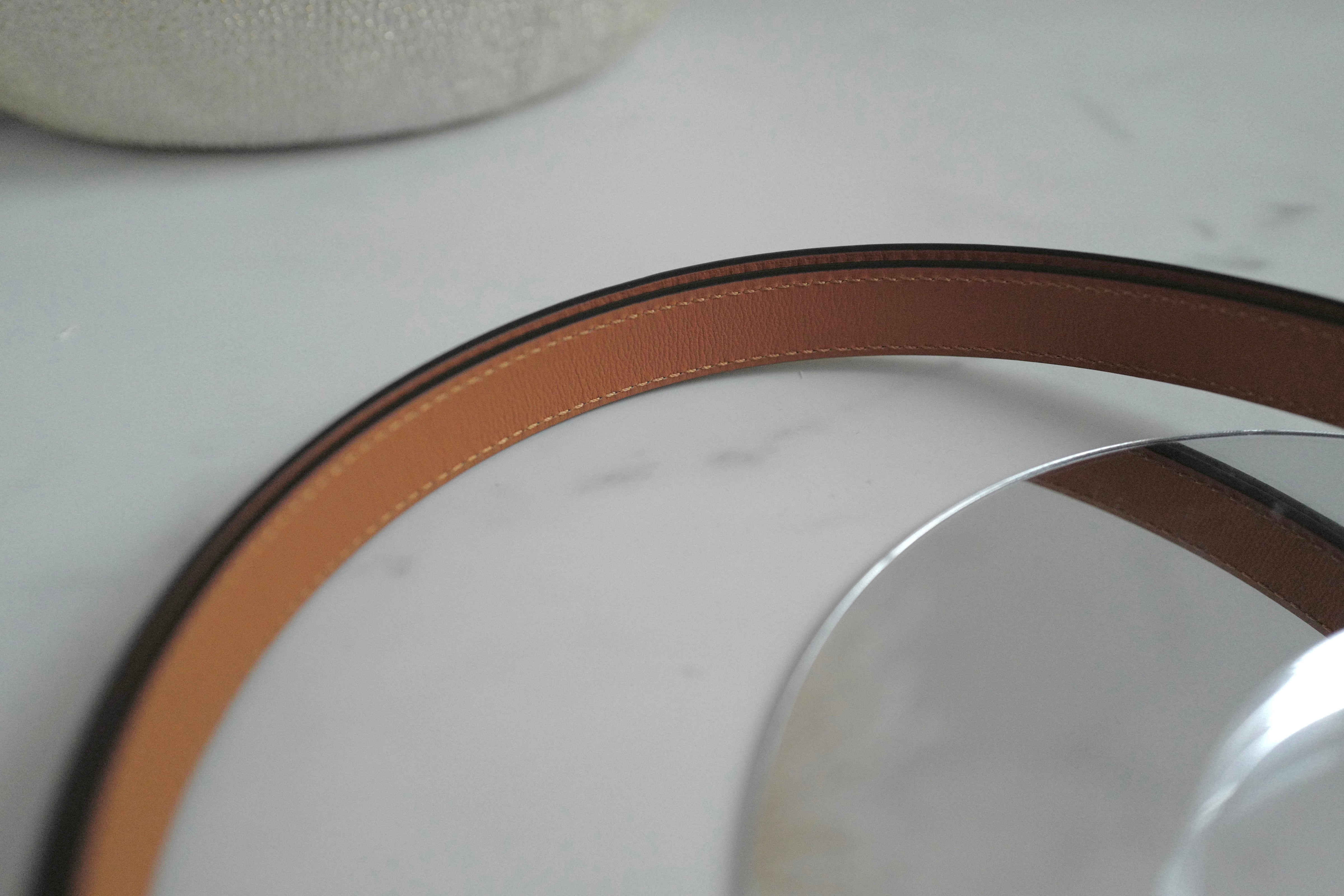 NEW Hermes Kelly Belt 18 Epsom Calfskin Etoupe Gold HW