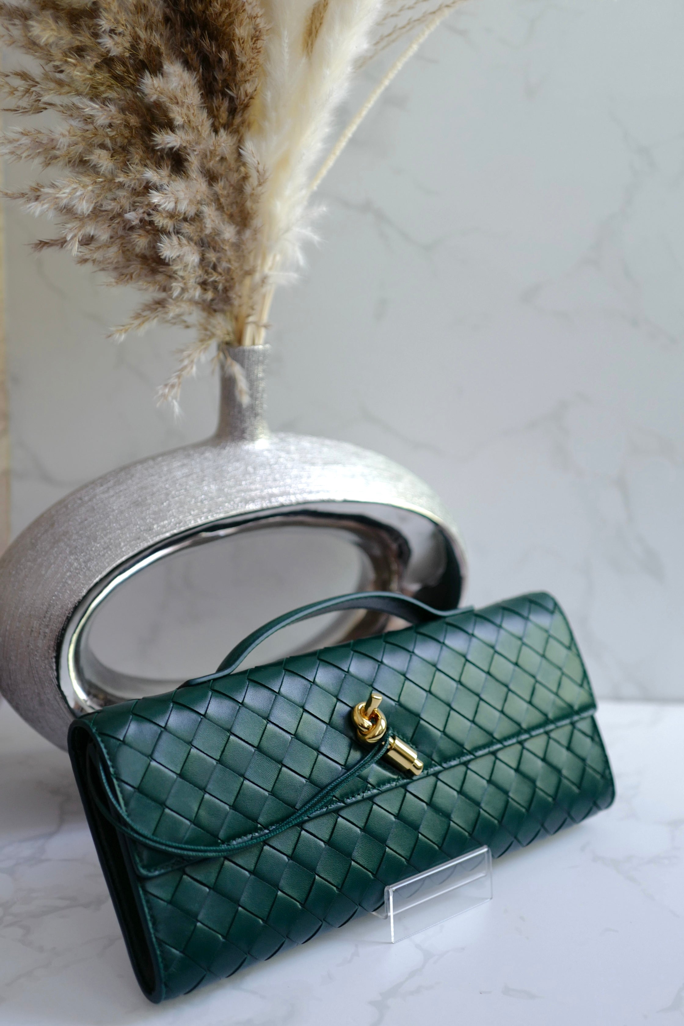 Bottega Veneta Andiamo Clutch Emerald Green NEW