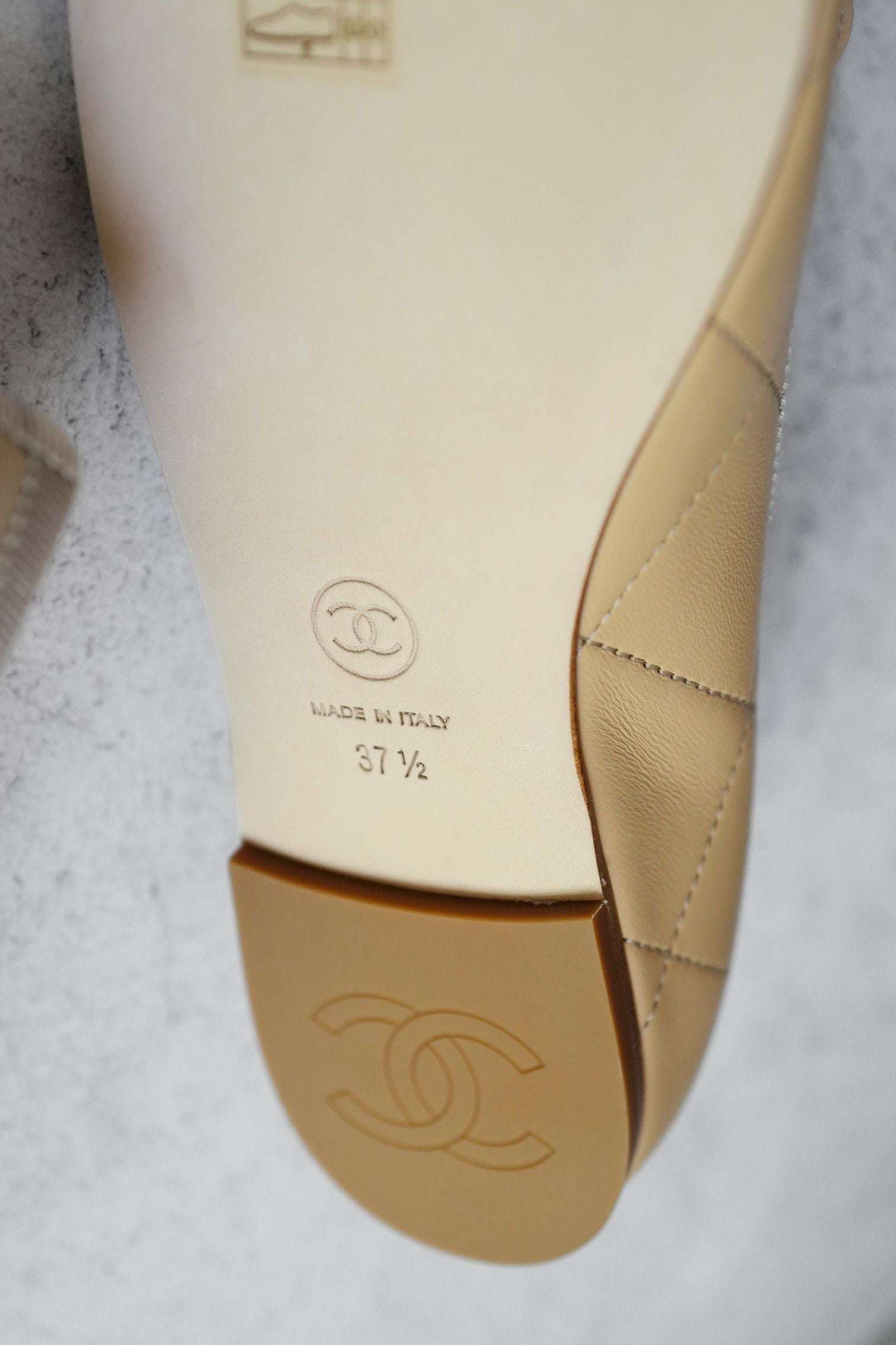 Chanel 26M Coco Beach Ballet Flats Beige Lambskin Size 37.5