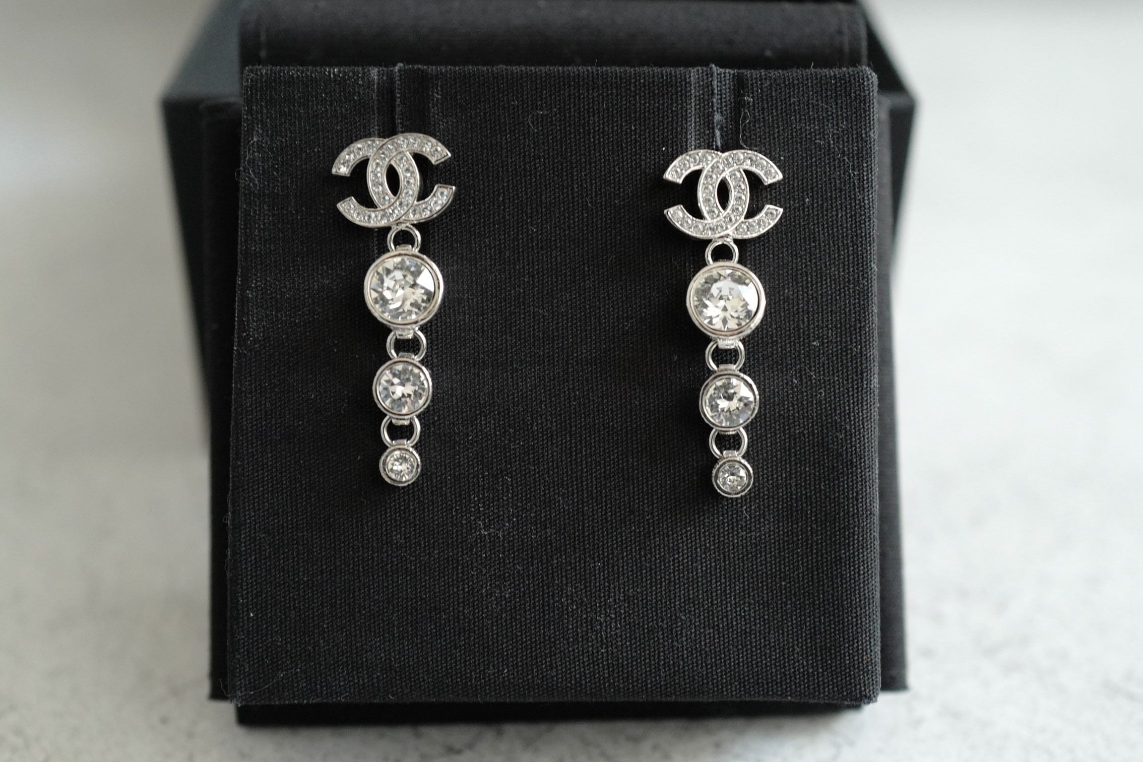 Chanel Drop CC Earrings 22K in Pearly White & Crystal BNIB
