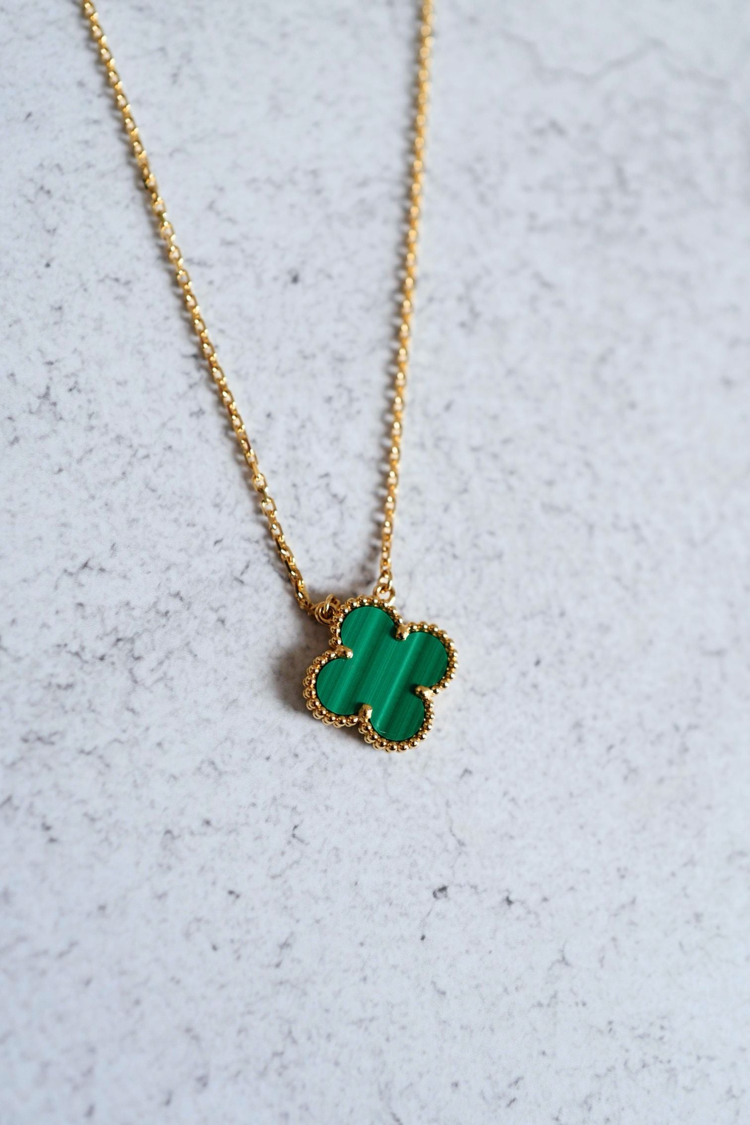 BNIB Van Cleef & Arpels Alhambra Malachite Pendant Necklace in 18K Yellow Gold
