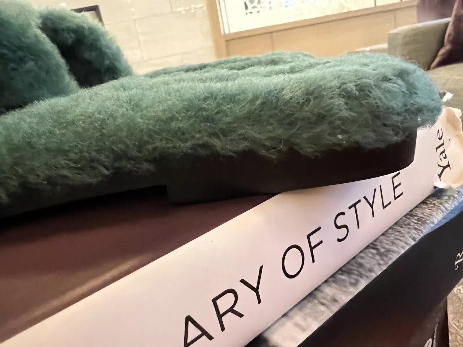 Hermes Oran Vert Anglais Fur Pom Pom Fuzzy Size 37.5 BNIB