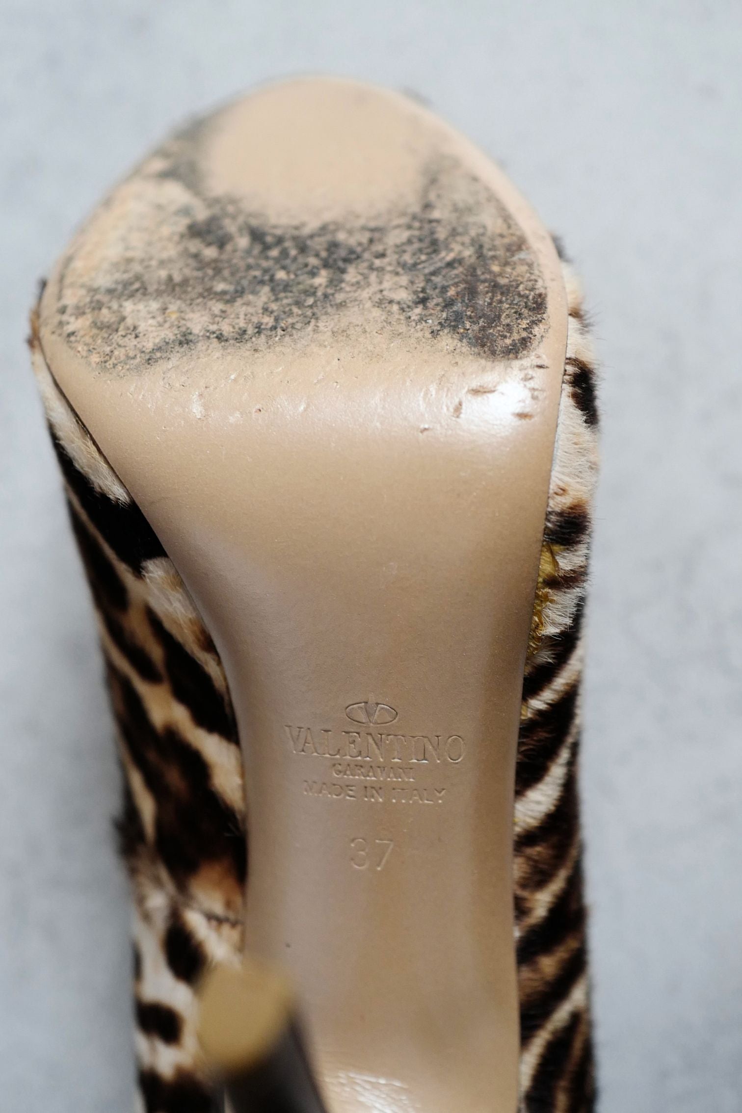 Preowned Valentino Heels Leopard Print size 37