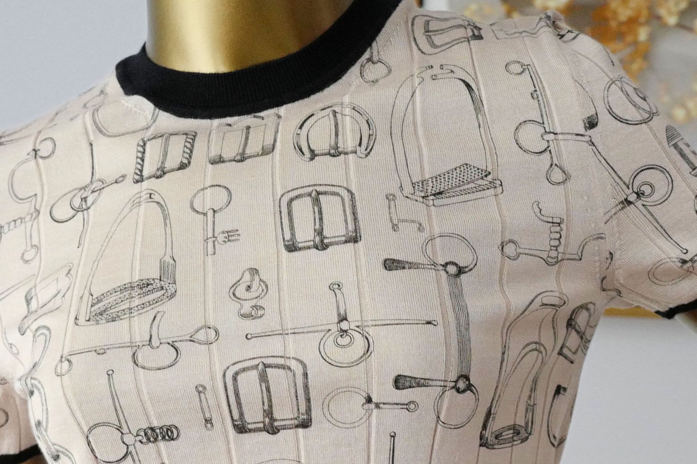 Hermès Short Sleeve Sweater "Cahier du Colporteur" Beige Cashmere Silk Size 36