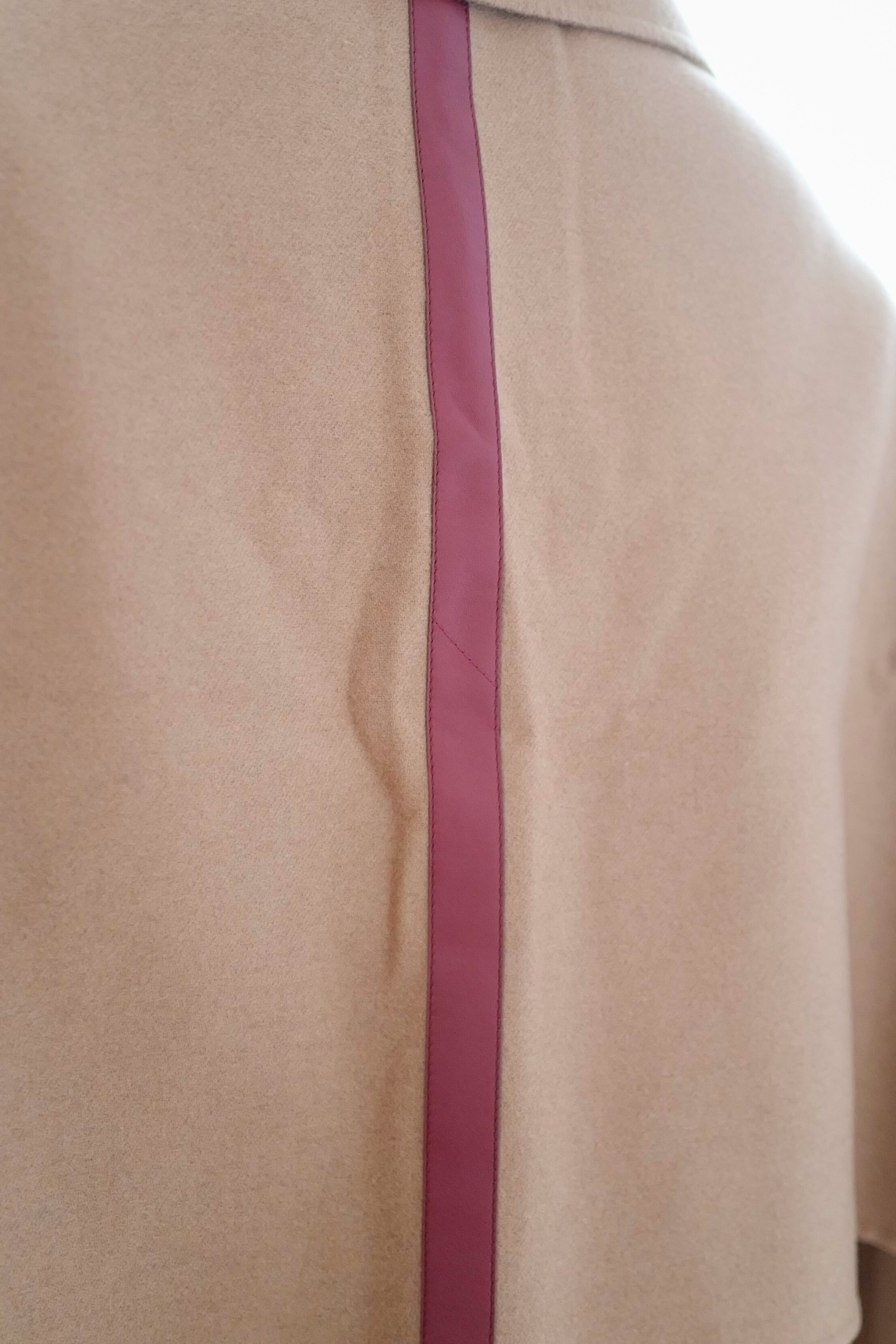 Hermès Étole Poncho 100% Cashmere Trompe L’Oeil HG 01 Camel