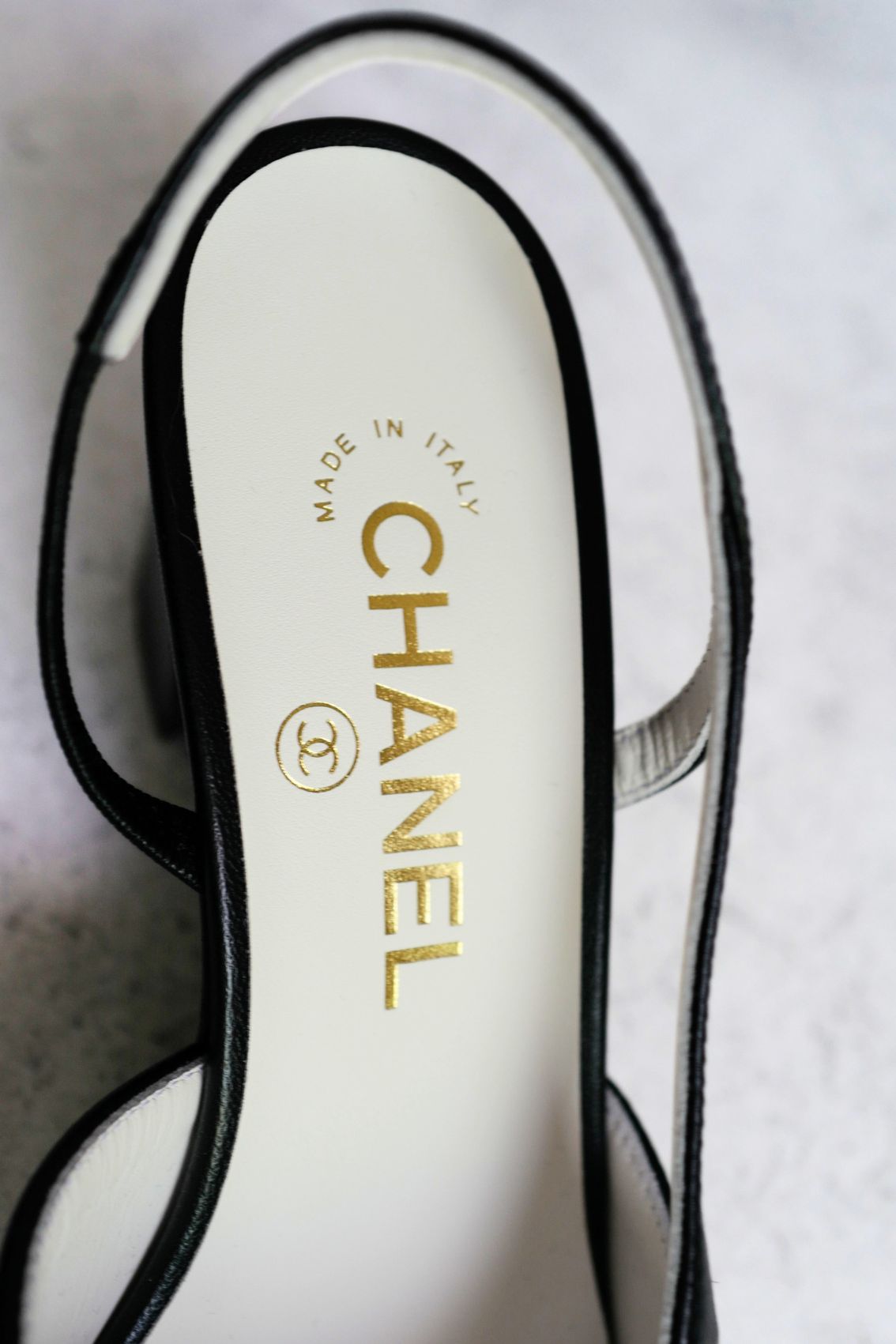 Chanel 26S Slingbacks Matthieu Blazy's White/Brown/Black Calfskin Size 38