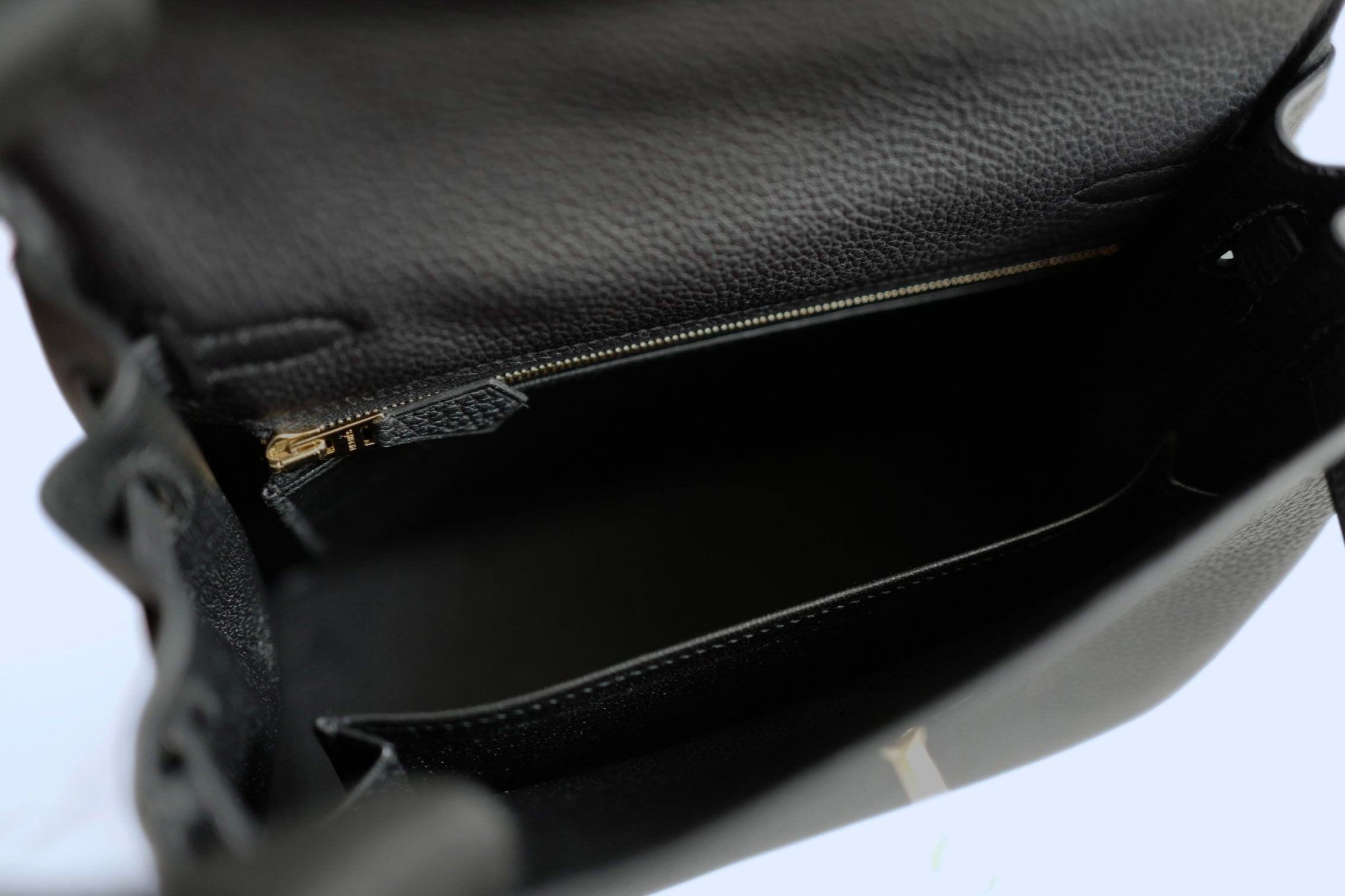 Hermès Kelly 25 Retourne Black Togo Leather Gold Hardware 2025