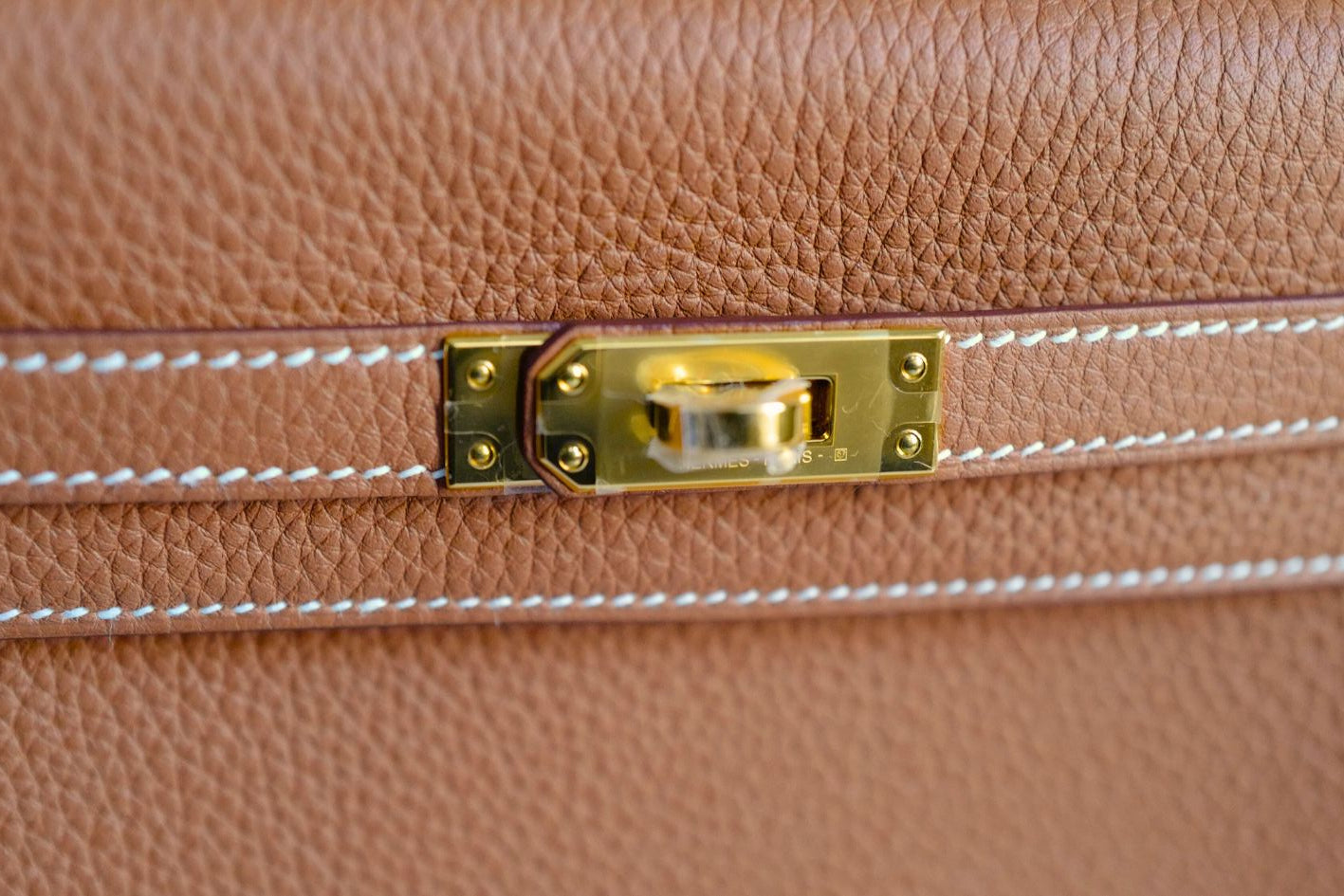 Hermès Kelly 25 Gold Togo Leather Gold Hardware K Stamp