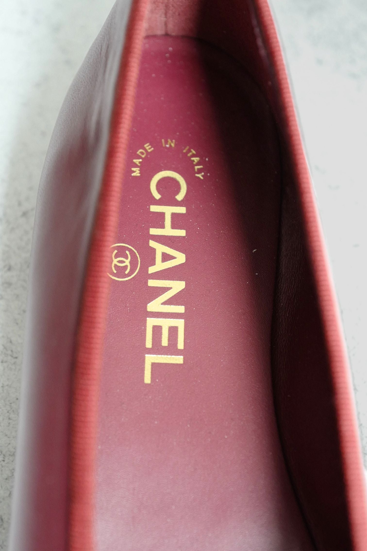 Chanel 26S Matthieu Blazy's Ballet Flats Burgundy Pink Lambskin Size 38C
